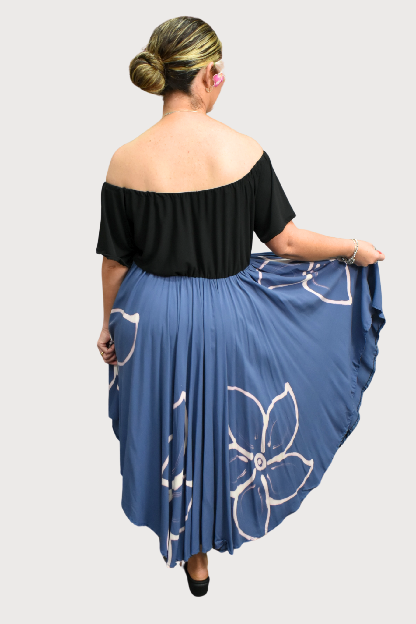 BLACK & BLUE HIGH WAISTED DRESS - SIZE 16