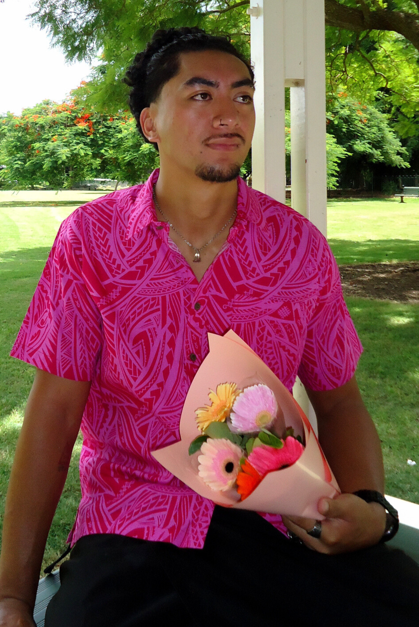 SIONE SHIRT - COLLARED BUTTON UP SHIRT - HOT PINK