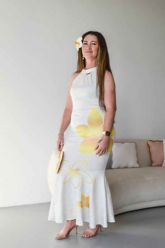 (PRE-ORDER) GOLD TIARE - HALTER NECK MAXI DRESS - GOLD & WHITE