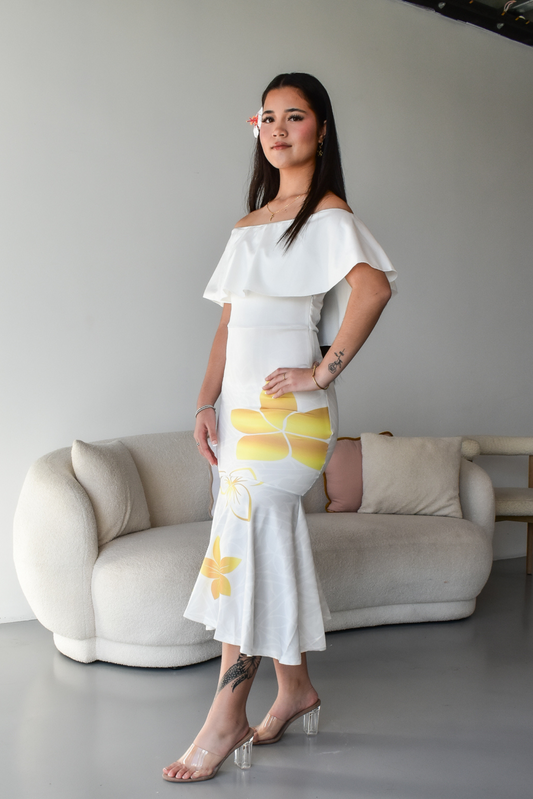 (PRE-ORDER) GOLD TIARE - OFF SHOULDER FRILL DRESS - GOLD & WHITE