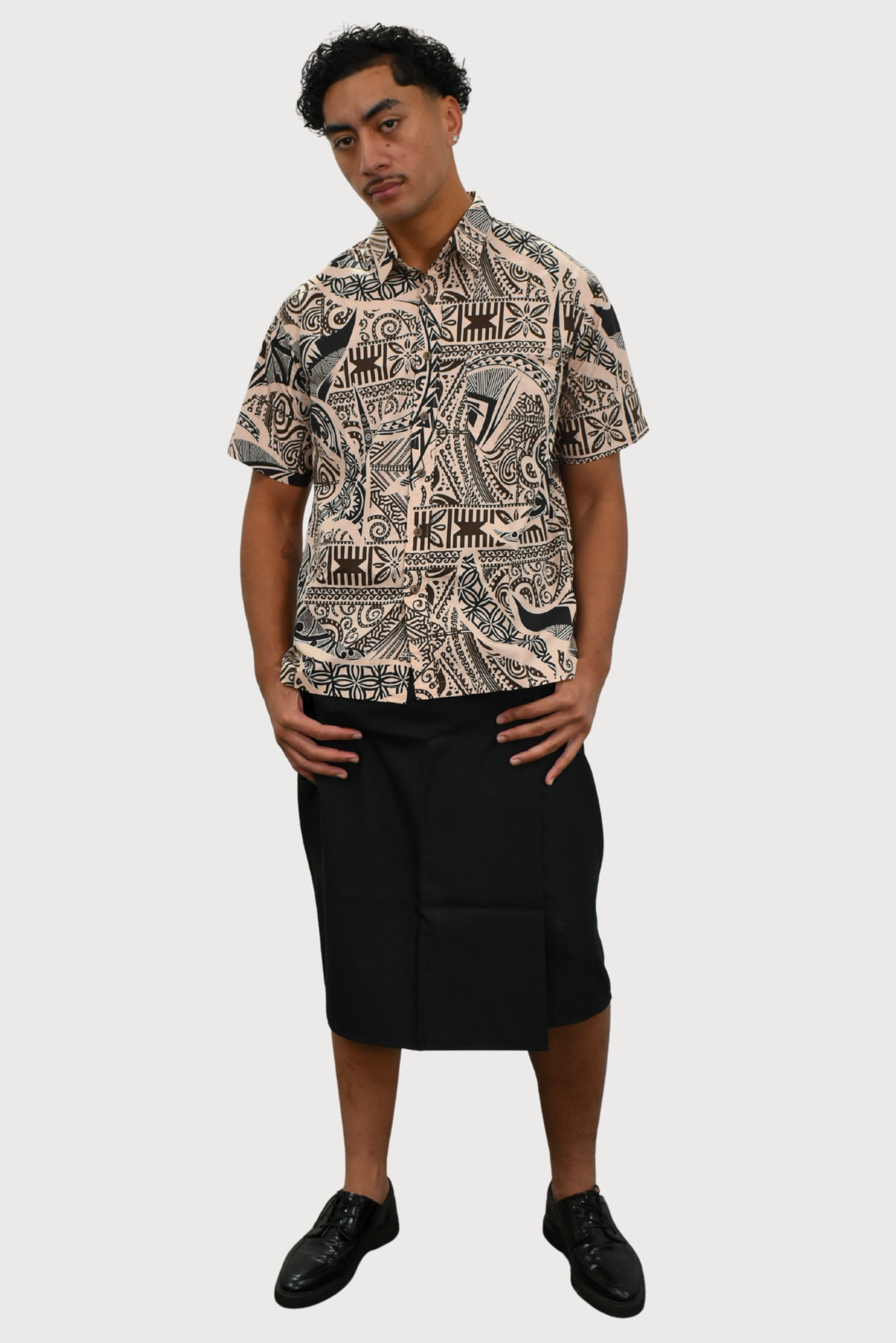 SETH SHIRT - COLLARED BUTTON UP - TAN & BLACK