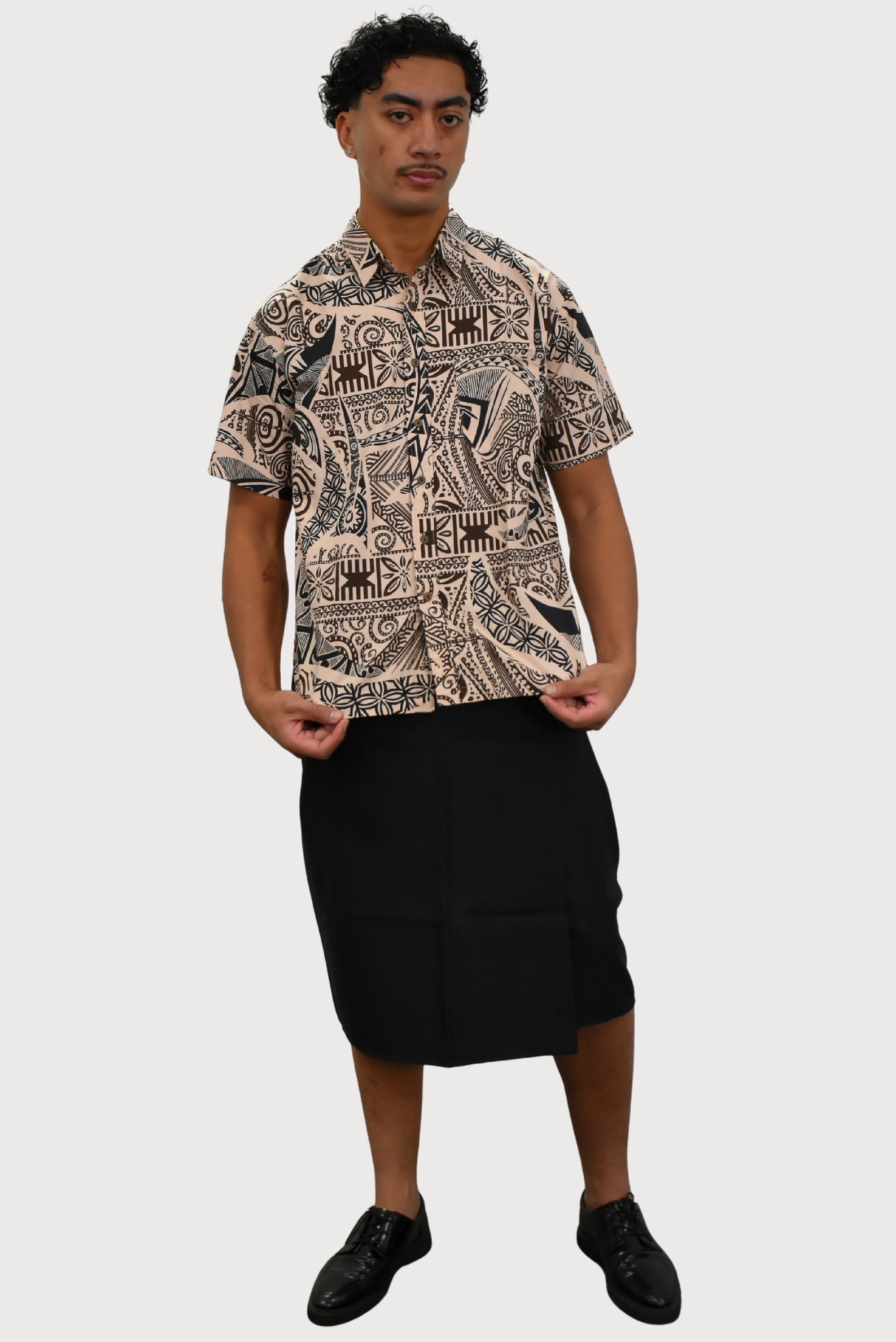 SETH SHIRT - COLLARED BUTTON UP - TAN & BLACK