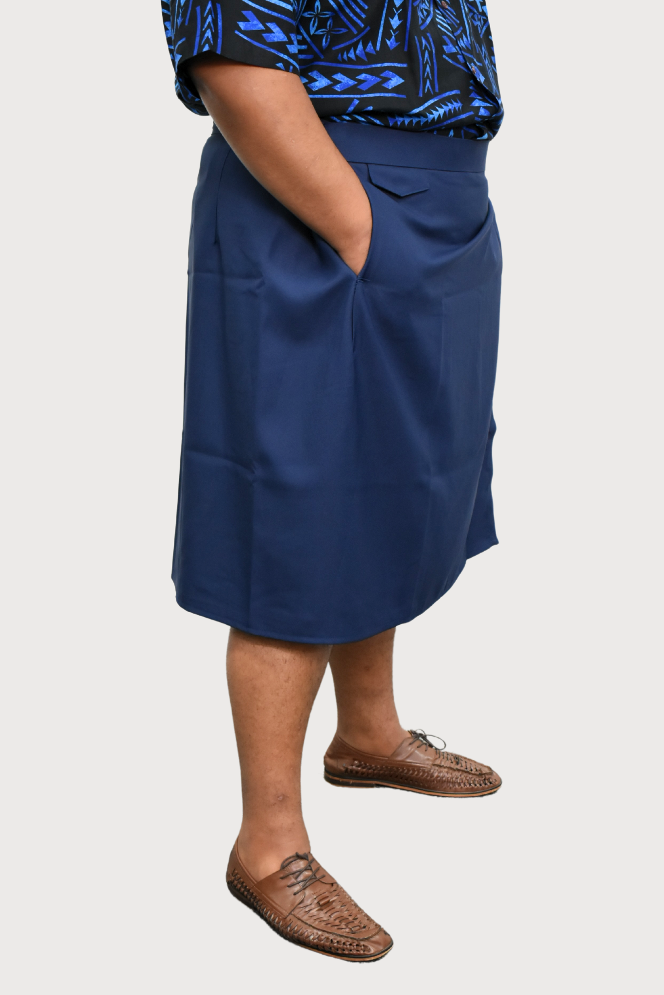IE FAITAGA WITH POCKETS - BROWN/BLUE/GREY
