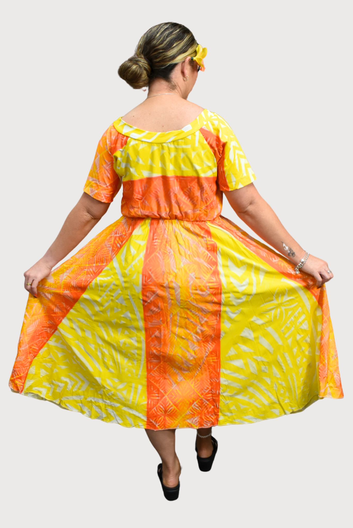 YELLOW & ORANGE HIGH WAISTED DRESS - SIZE