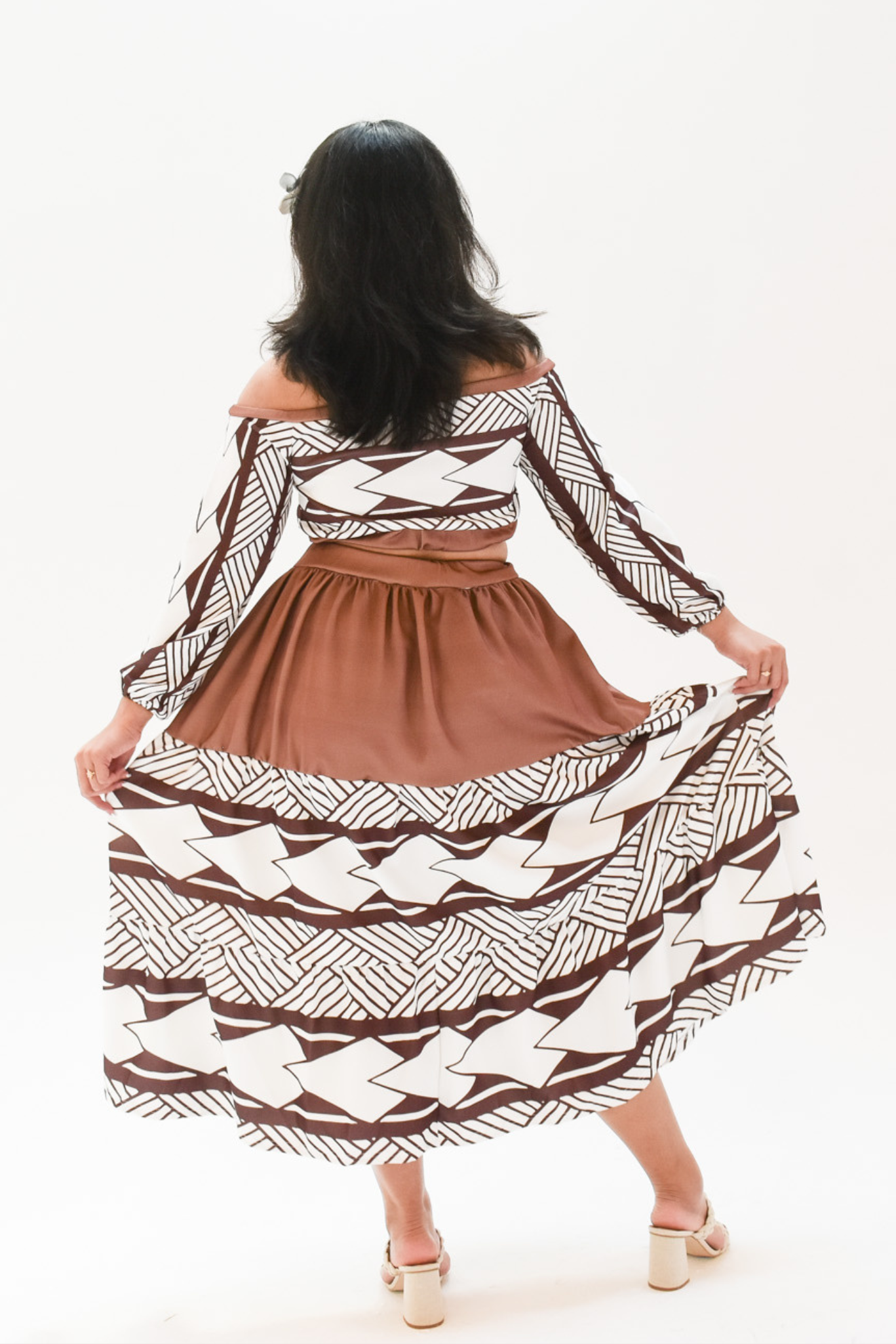 (PRE-ORDER) MIA DRESS - CROP TOP LONG SLEEVE DRESS - BROWN & WHITE