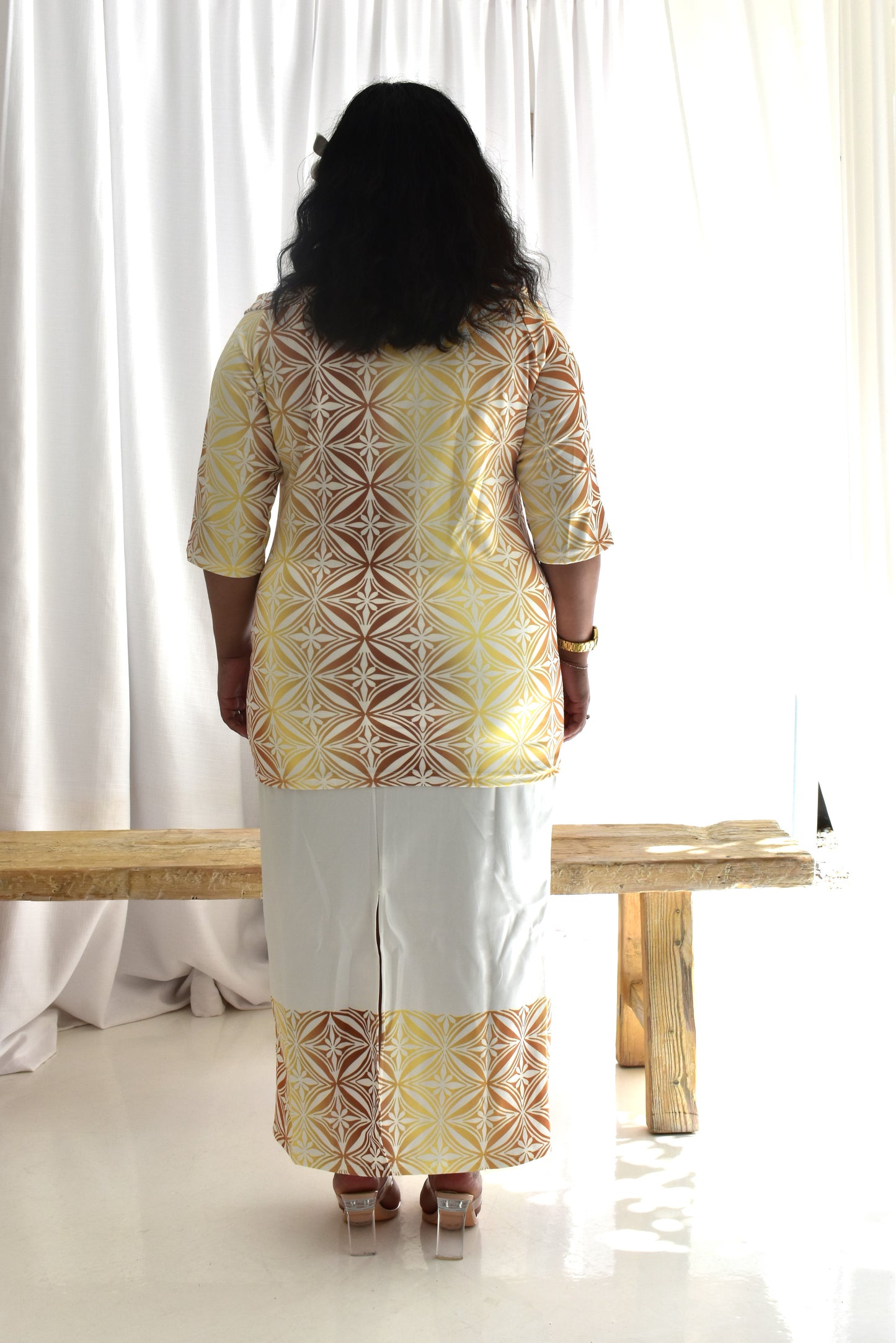(PRE-ORDER) SERENA PULETASI - TWO PIECE OUTFIT - GOLD & WHITE