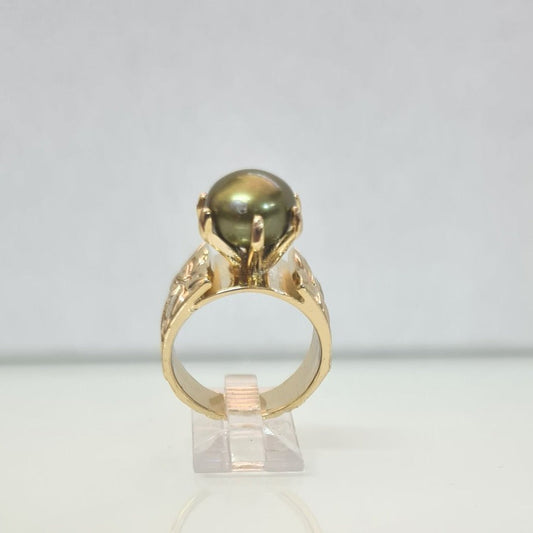 Green Lady-Natural Pistachio Pearl Ring