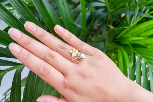 VAYLA - Plumeria Single Premium Shell Pearl Ring - MULTICOLOUR VARIETY - Adjustable