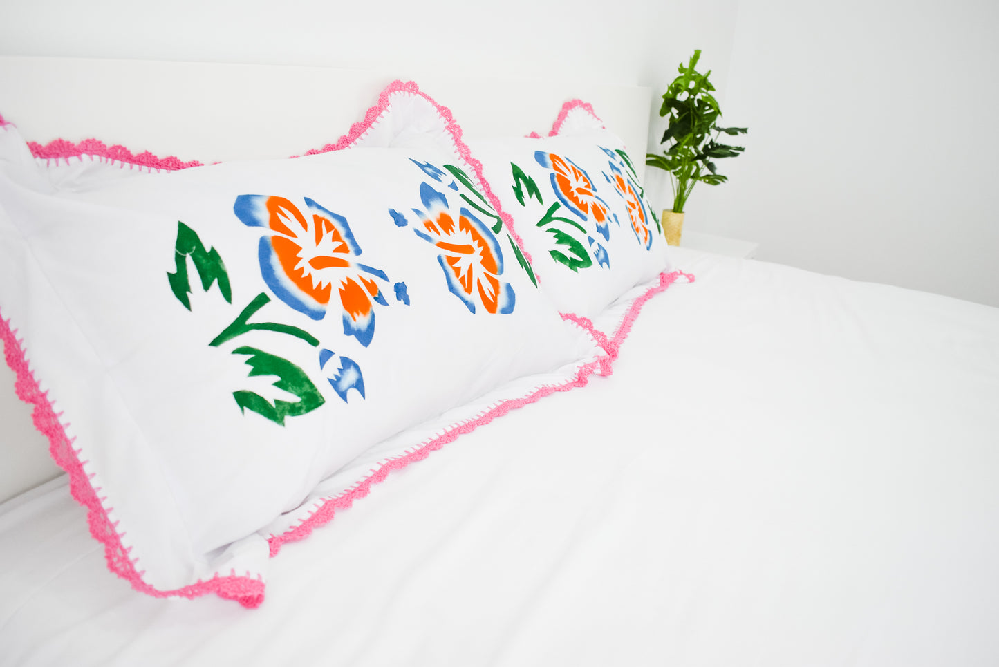 MOANA LILY - PINK FRILLS PILLOW CASE