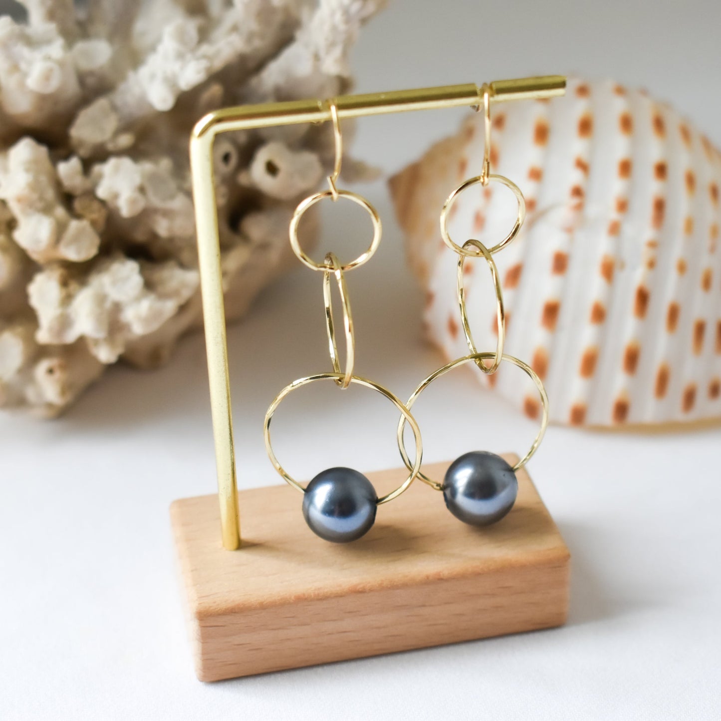 TRIPLE HOOP PEARL EARRINGS - Multicolour Variety