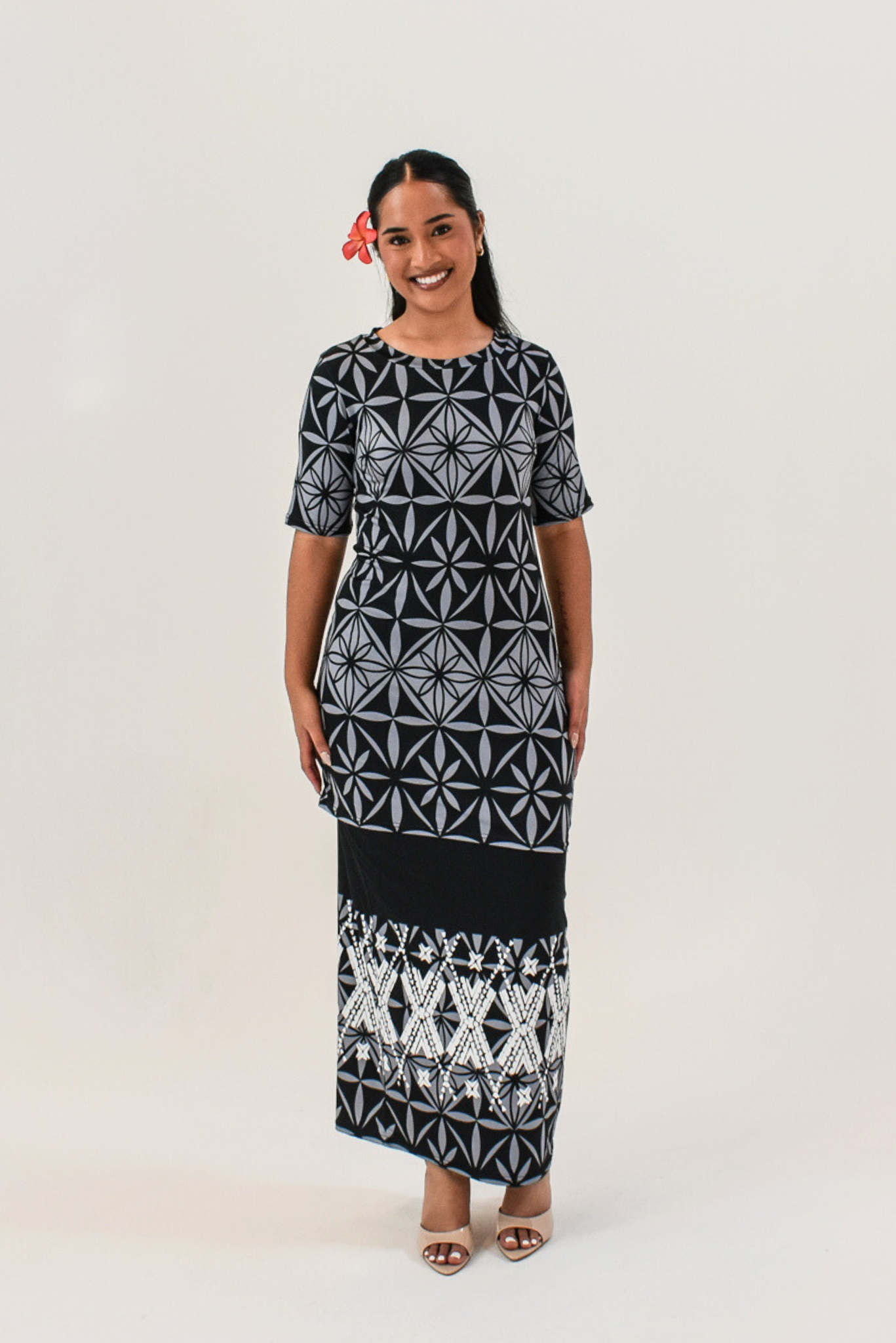MONA PULETASI - TWO PIECE STYLE - BLACK & GREY