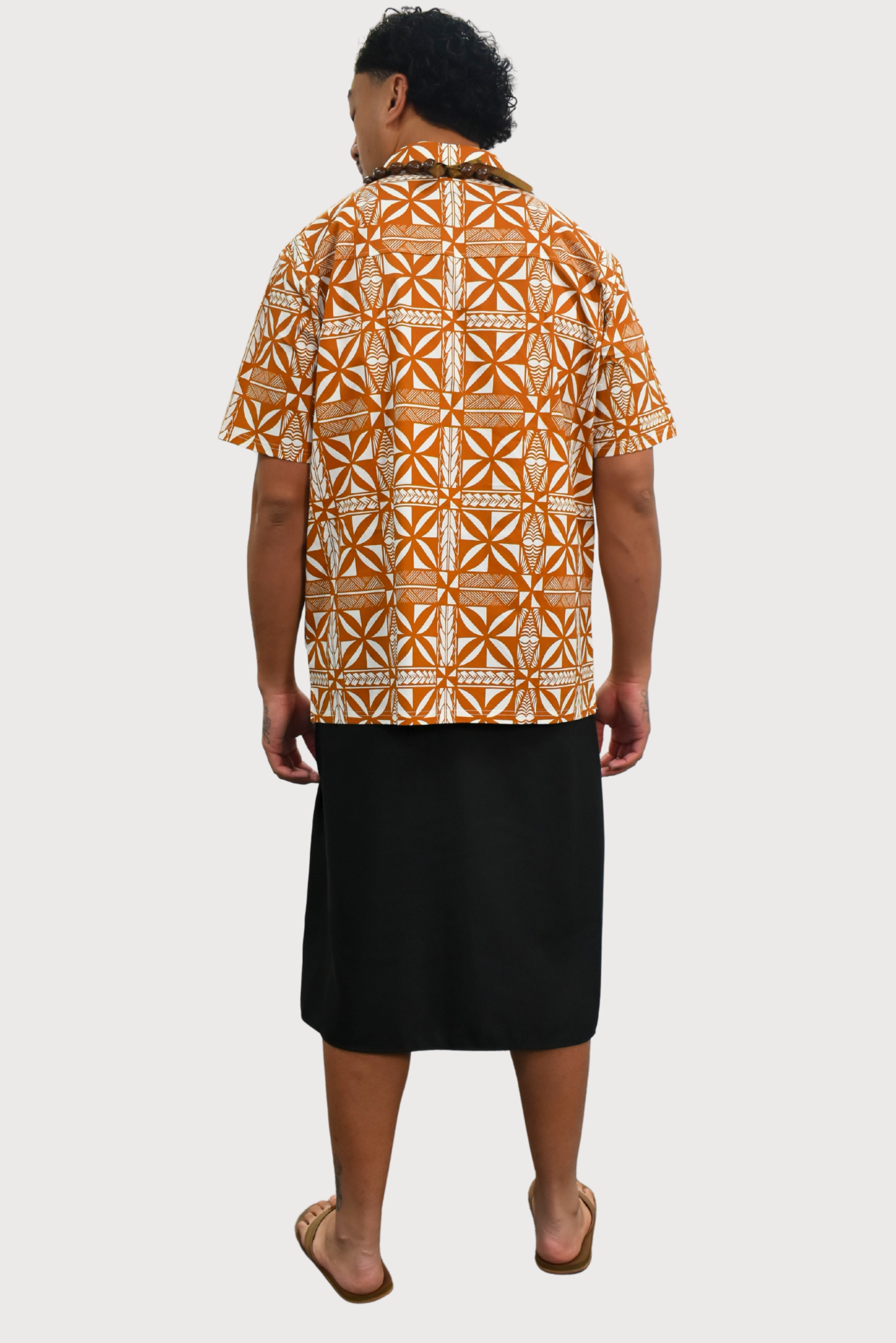 JACOB SHIRT - COLLARED BUTTON UP - BEIGE & WHITE