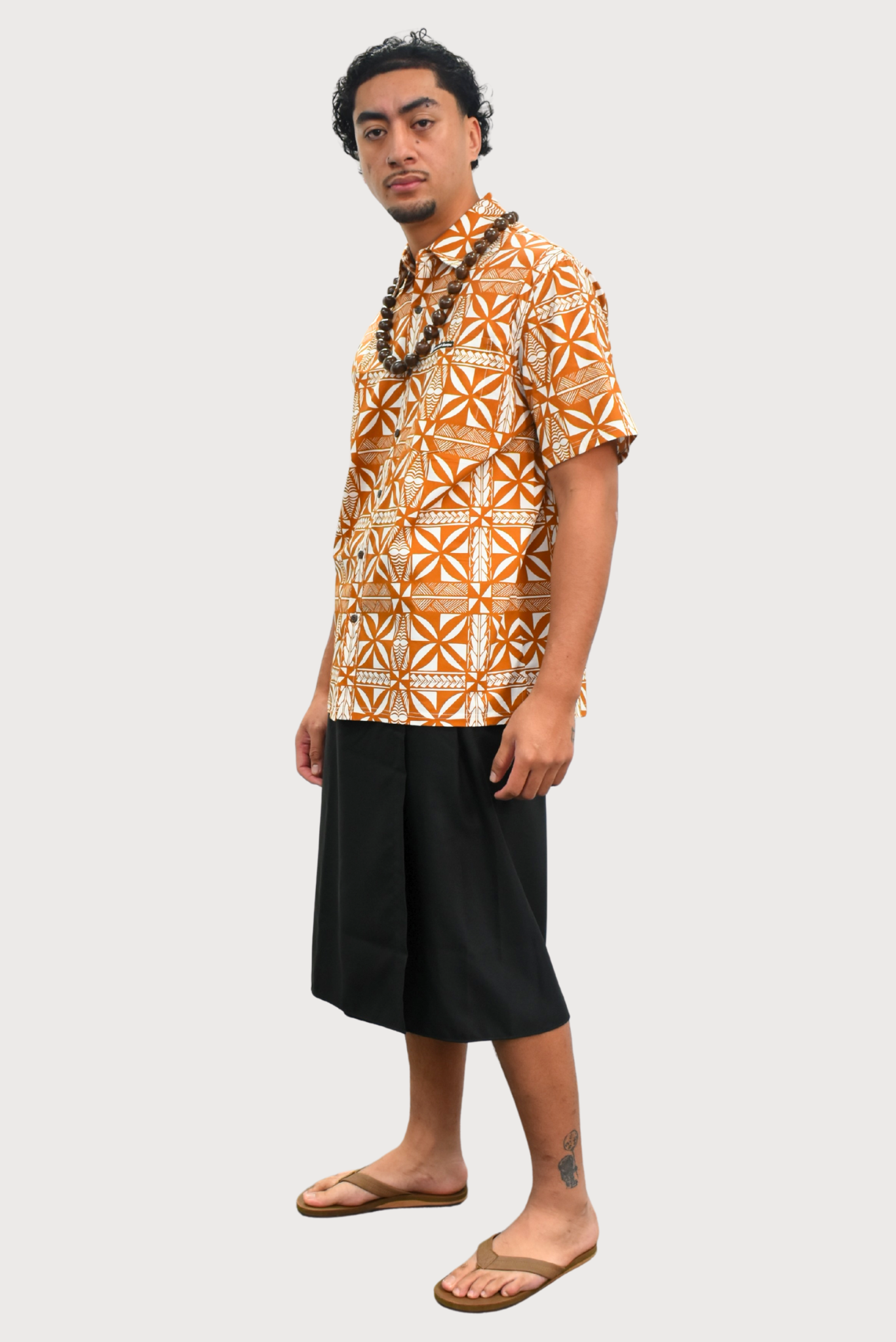 JACOB SHIRT - COLLARED BUTTON UP - BEIGE & WHITE