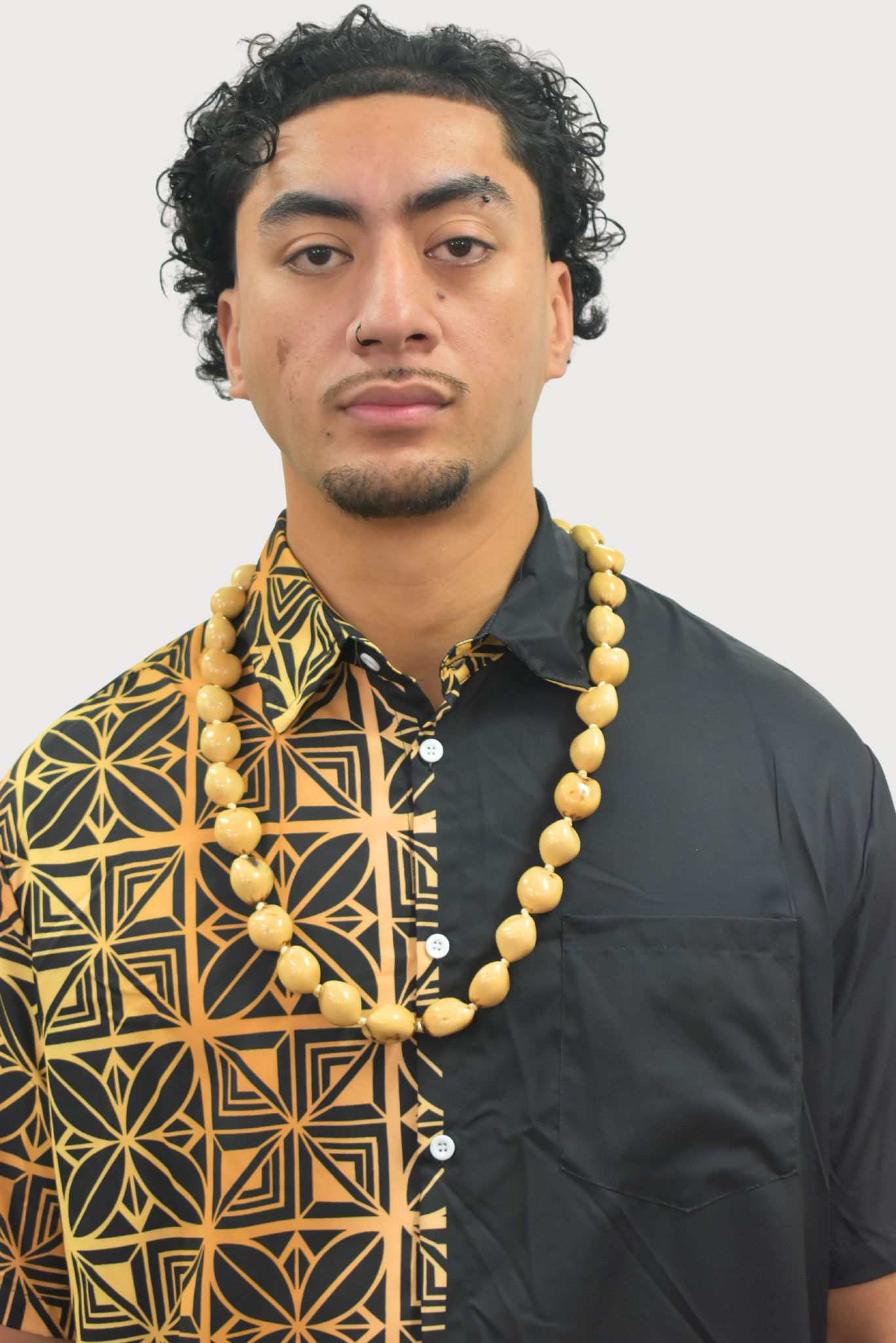 COCONUT SHELL NECKLACE MULTI-COLOUR