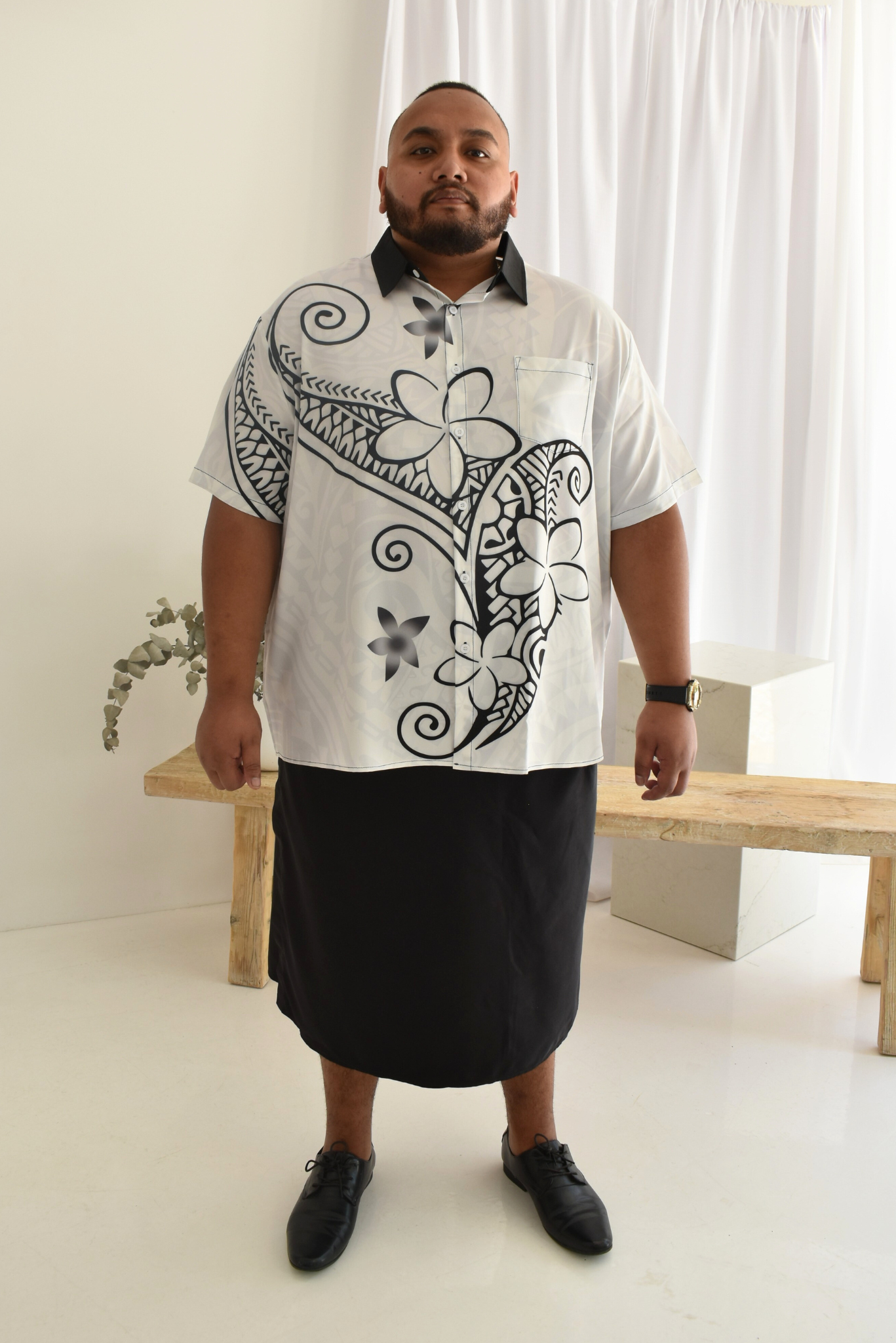 TOMASI SHIRT - COLLARED BUTTON UP SHIRT - WHITE & BLACK
