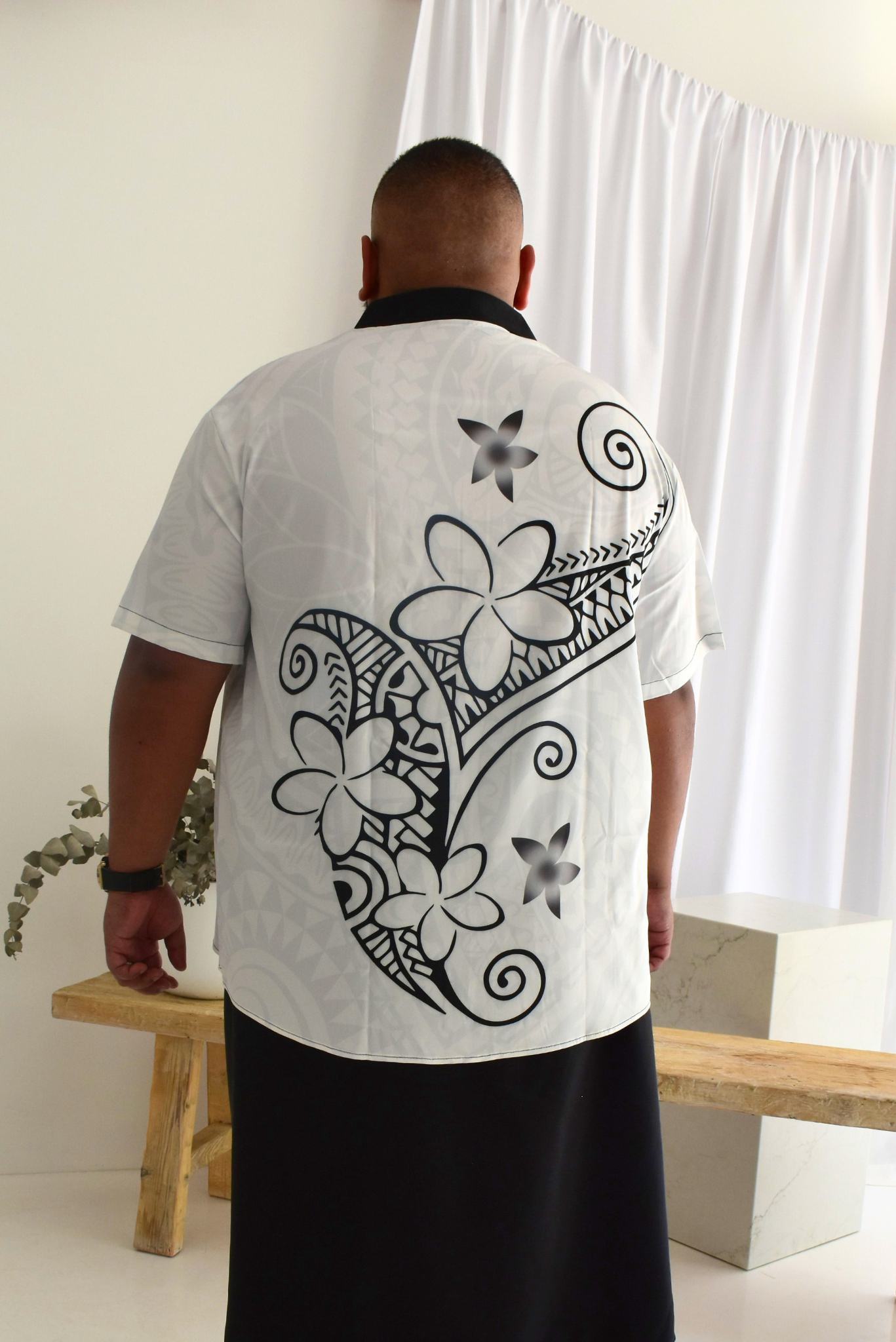 TOMASI SHIRT - COLLARED BUTTON UP SHIRT - WHITE & BLACK
