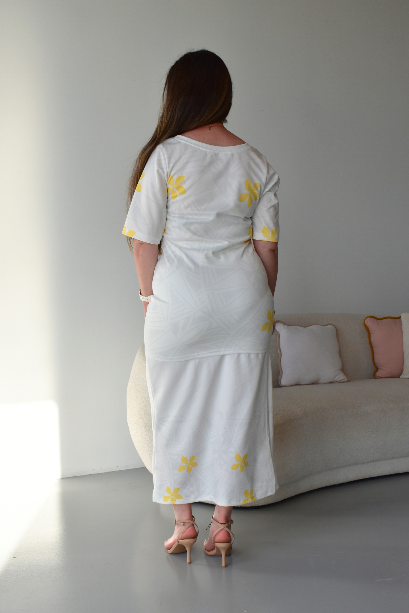(PRE-ORDER) MINI TIARE - ROUND NECK PULETASI - TWO PIECE - GOLD & WHITE