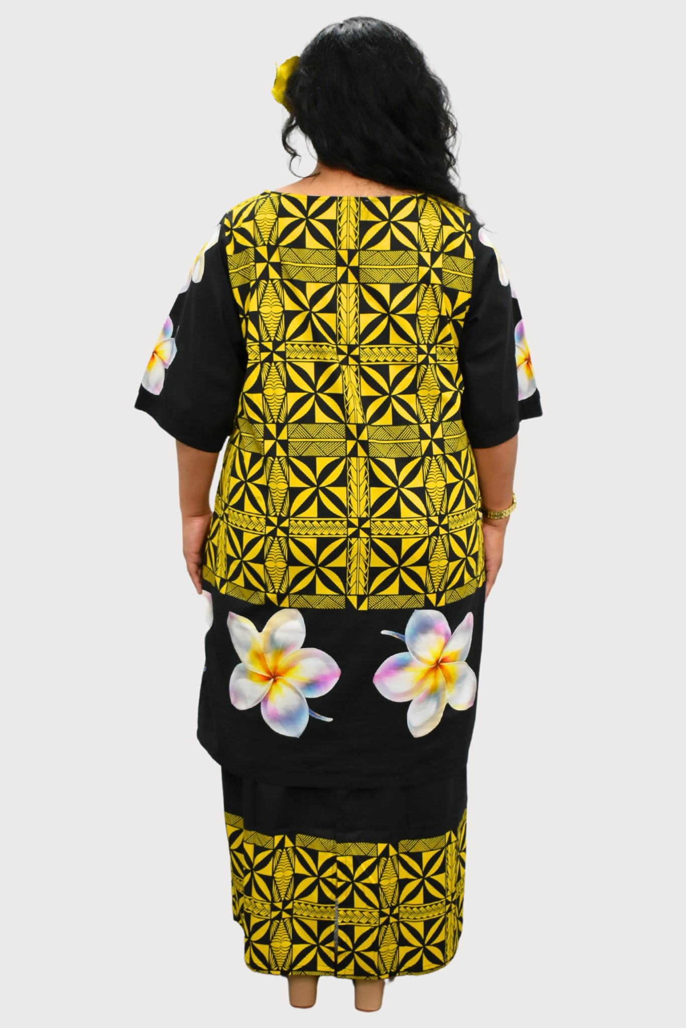 LEILANI PULETASI - YELLOW AND BLACK