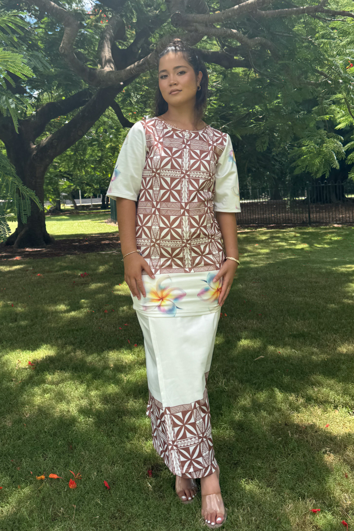 SERENA PULETASI - BROWN & WHITE