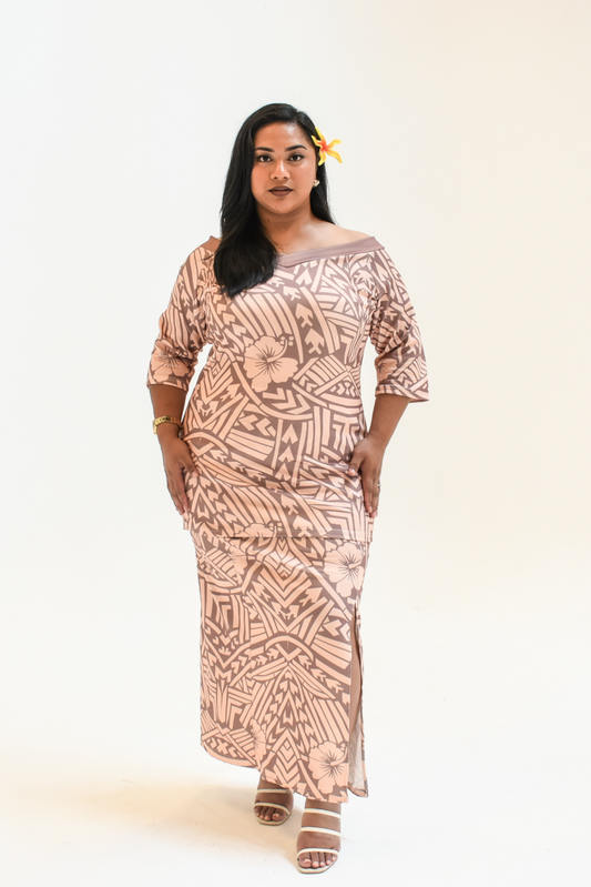 LALOLANI PULETASI  - V NECK PULETASI