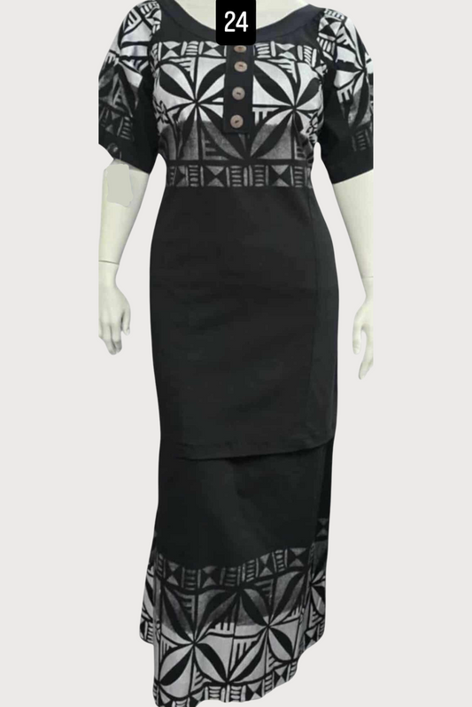 BLACK & WHITE PULETASI - SIZE 24