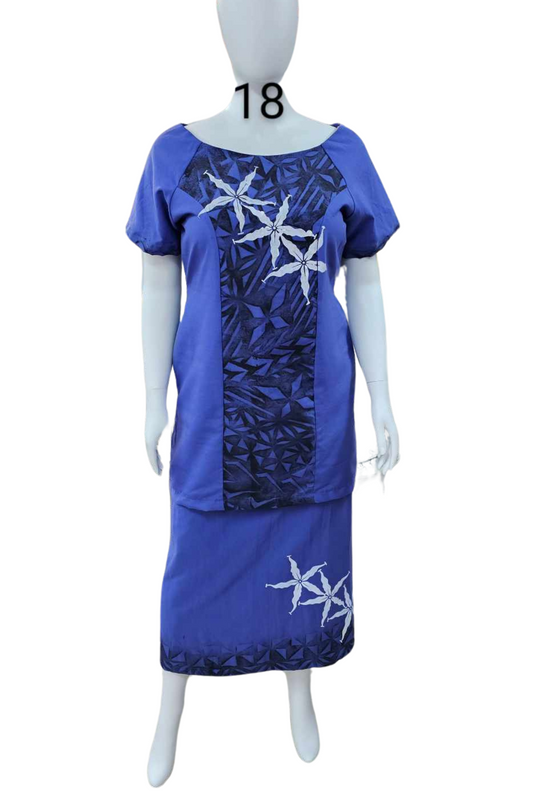 PURPLE FLORAL ISLAND PULETASI (IE LAVALAVA) - SIZE 18