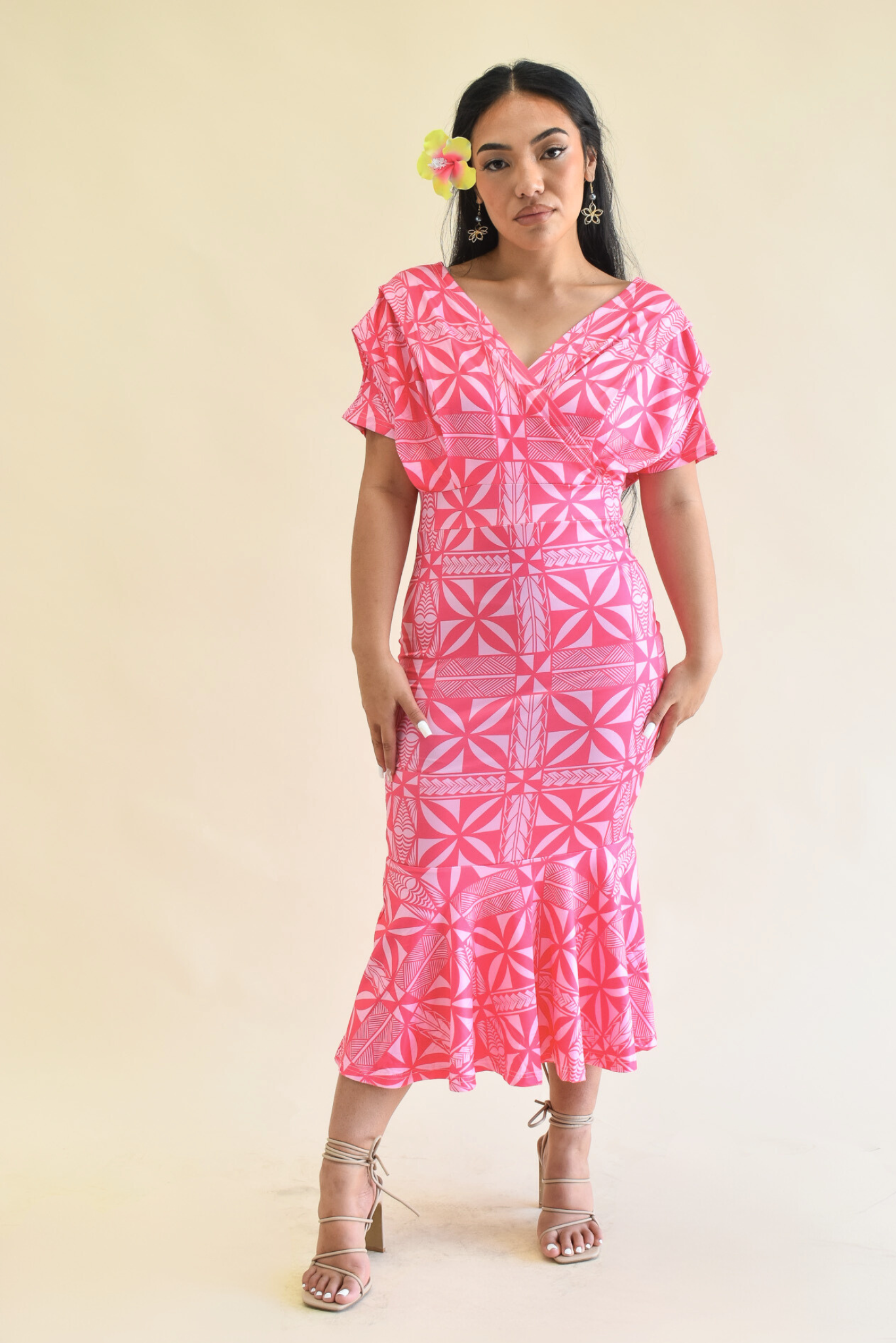 (PRE-ORDER) LARA DRESS - V NECK RUCHED MIDI DRESS - PINK