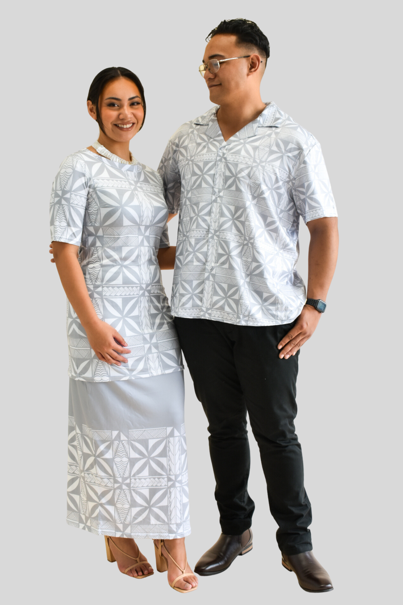 MIKAELE - MENS V NECK COLLARED SHIRT - GREY & WHITE