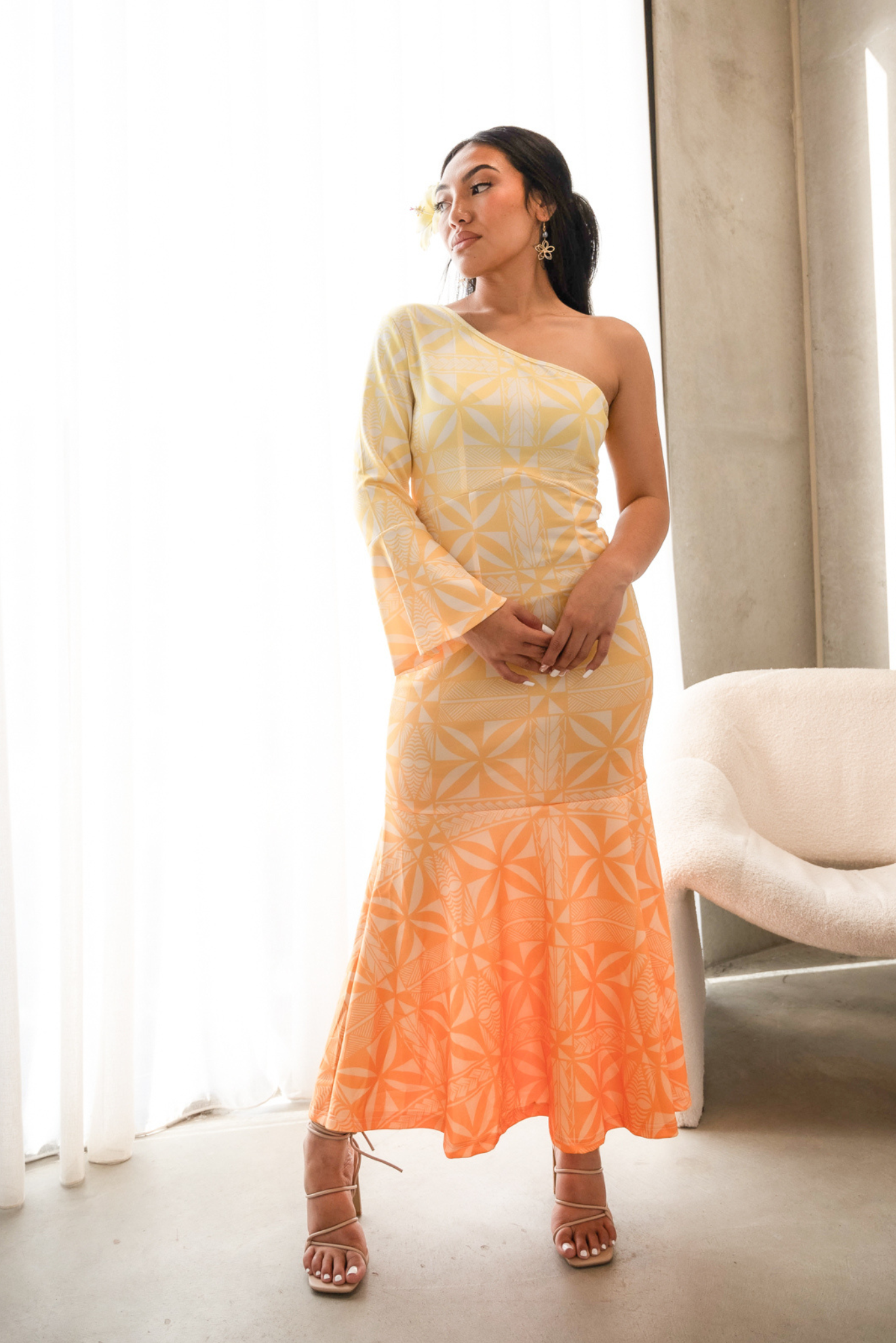 (PRE-ORDER) HEREANI DRESS - ONE SLEEVE MAXI DRESS - OMBRÉ YELLOW