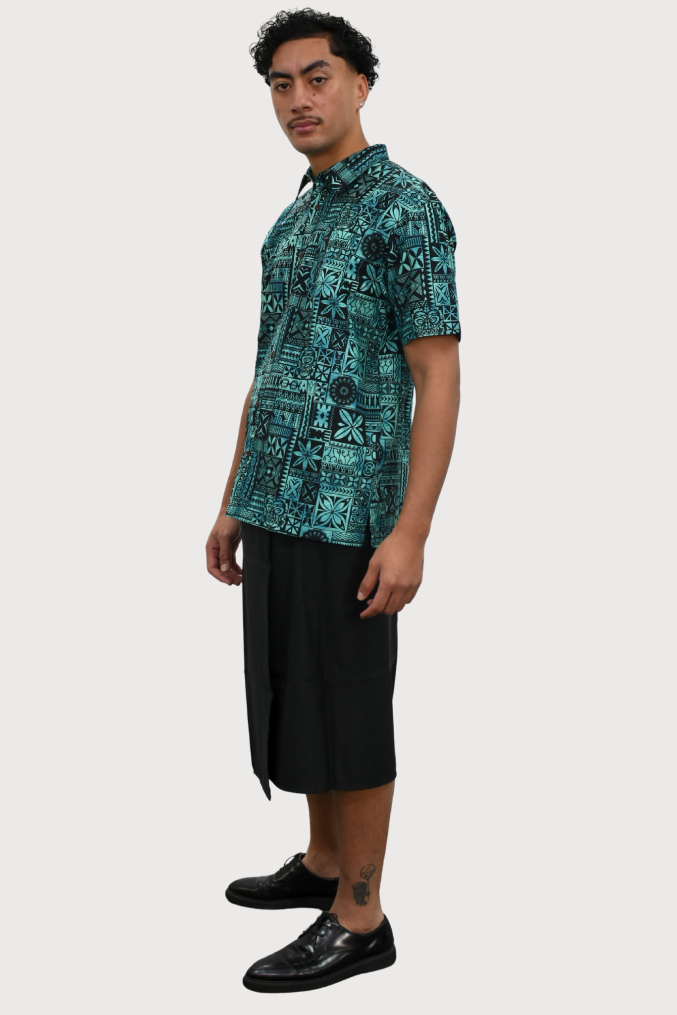 MARCUS SHIRT - COLLARED BUTTON UP - AQUA & BLACK