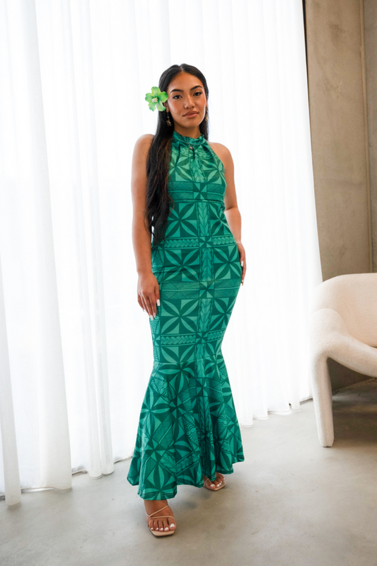 (PRE-ORDER) MATIE DRESS - HALTER NECK FLARE MAXI DRESS - JEWEL GREEN