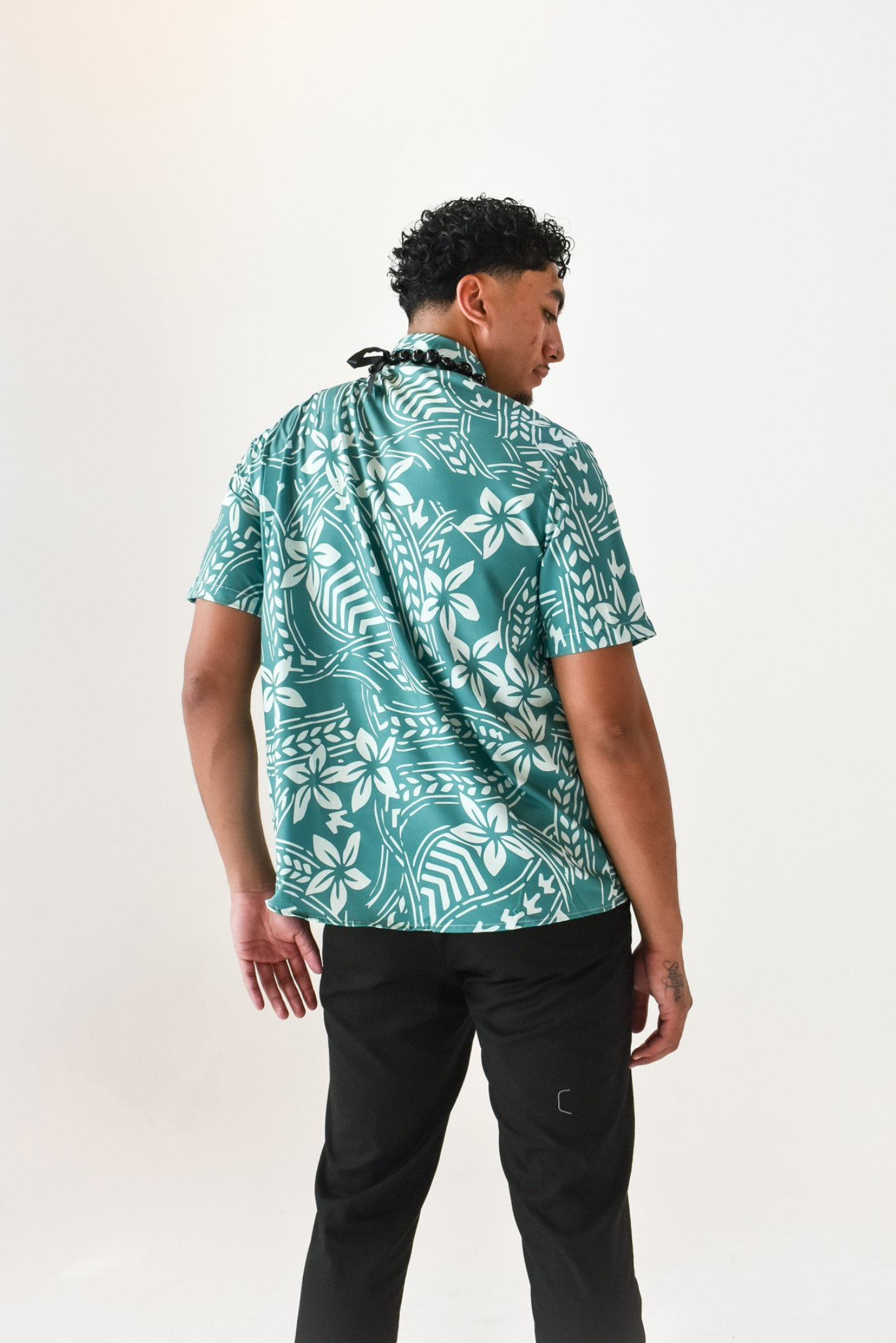 SIAKI SHIRT - MENS COLLARED SHIRT - GREEN