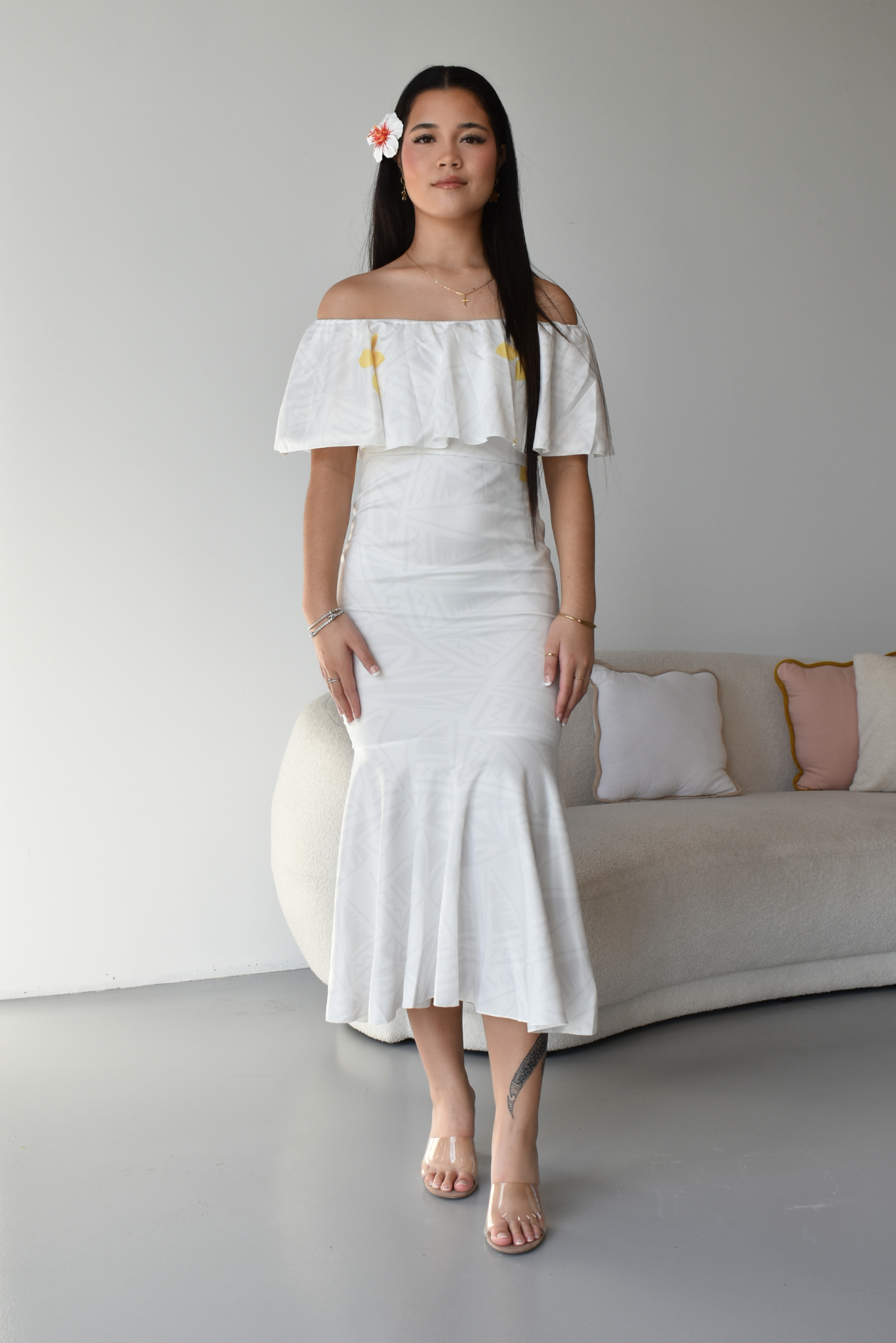 MINI TIARE - OFF SHOULDER FRILL DRESS - GOLD & WHITE