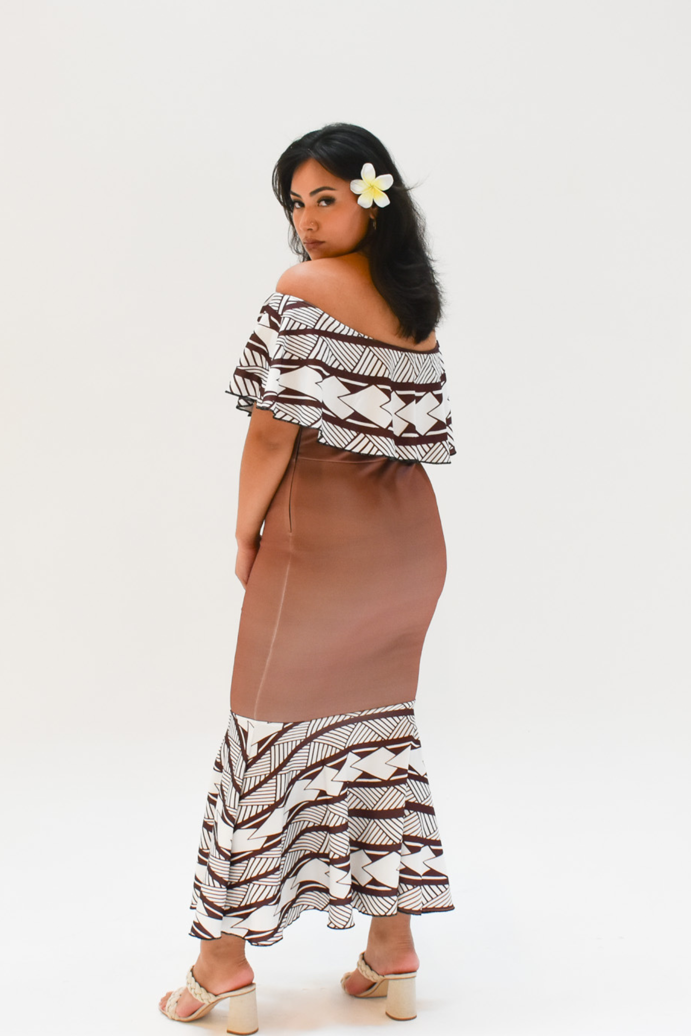 MIA DRESS - OFF SHOULDER FRILL DRESS - BROWN & WHITE