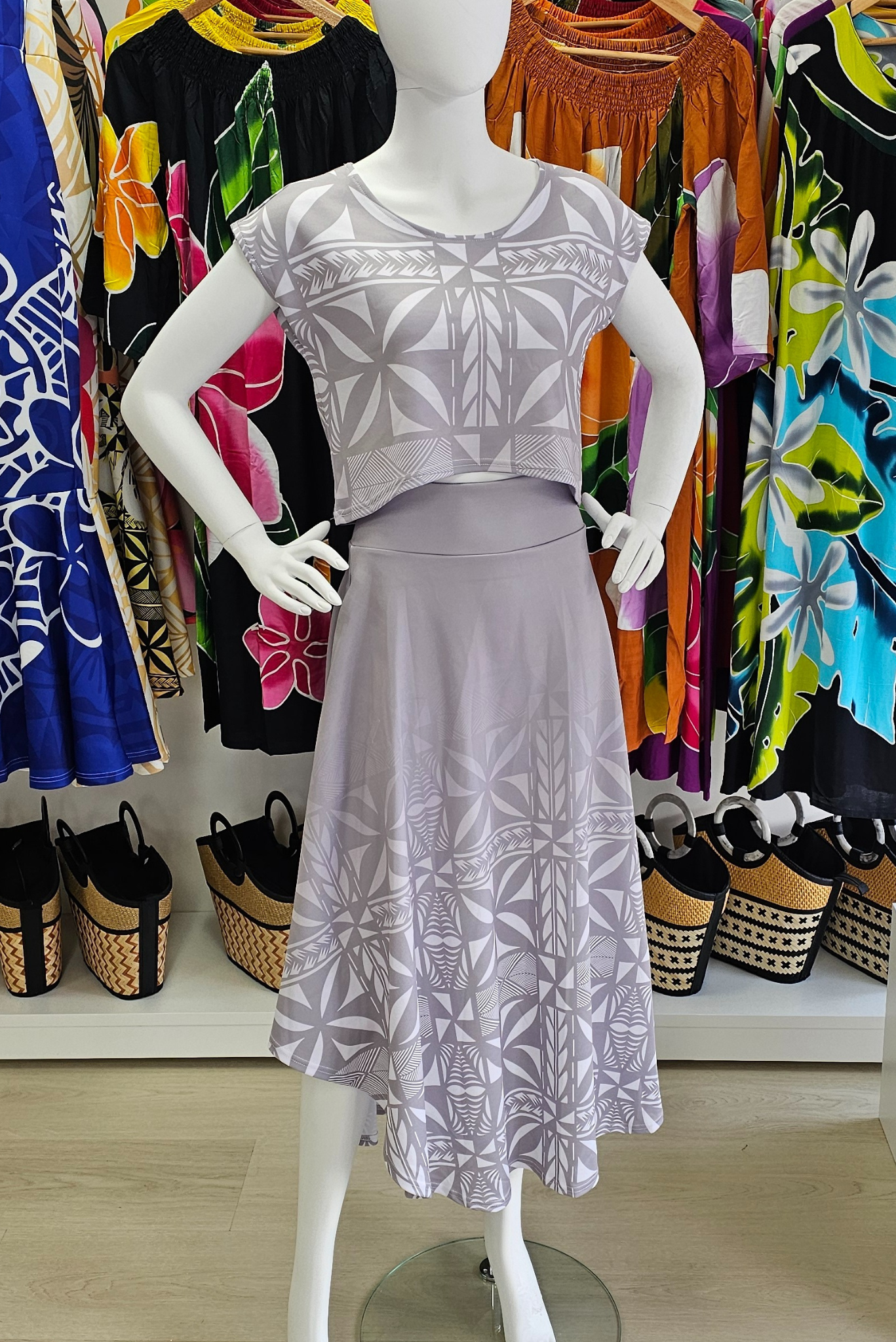 TWO PIECE SET- SKIRT & TOP - GREY & WHITE - SIZE S