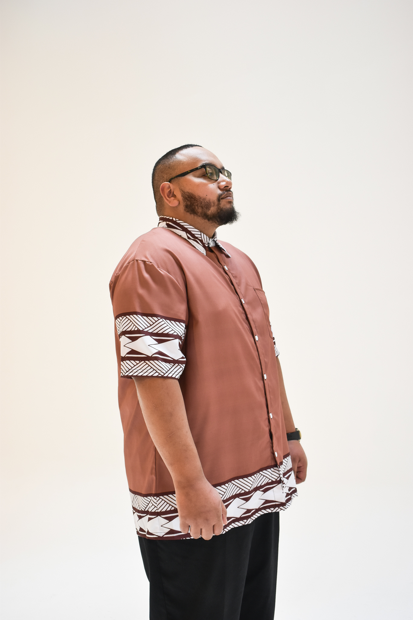 MIKAELE SHIRT - MENS SHIRT - COLLARED BUTTON UP - BROWN & WHITE