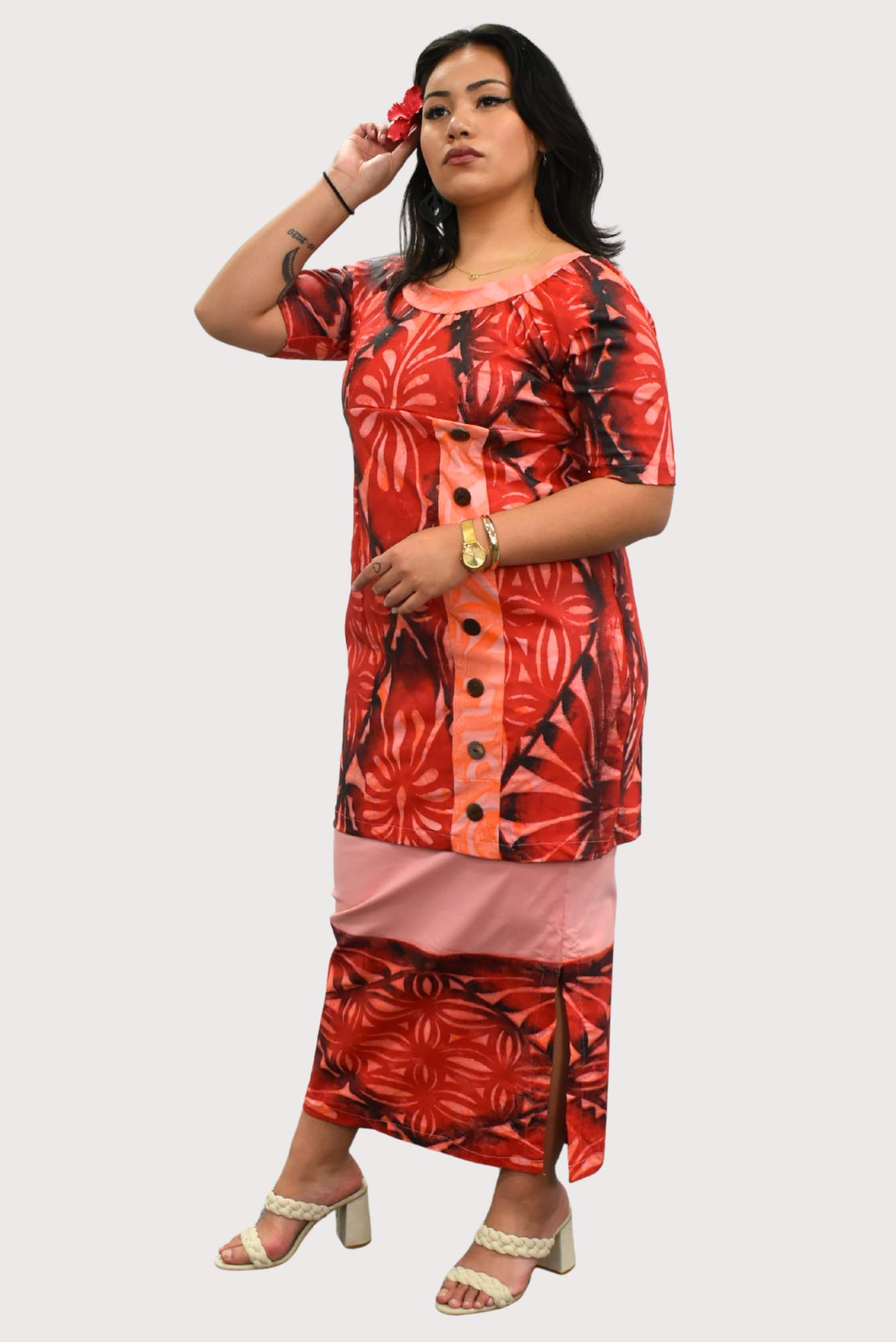 PINK & BLACK ROUND NECK PULETASI