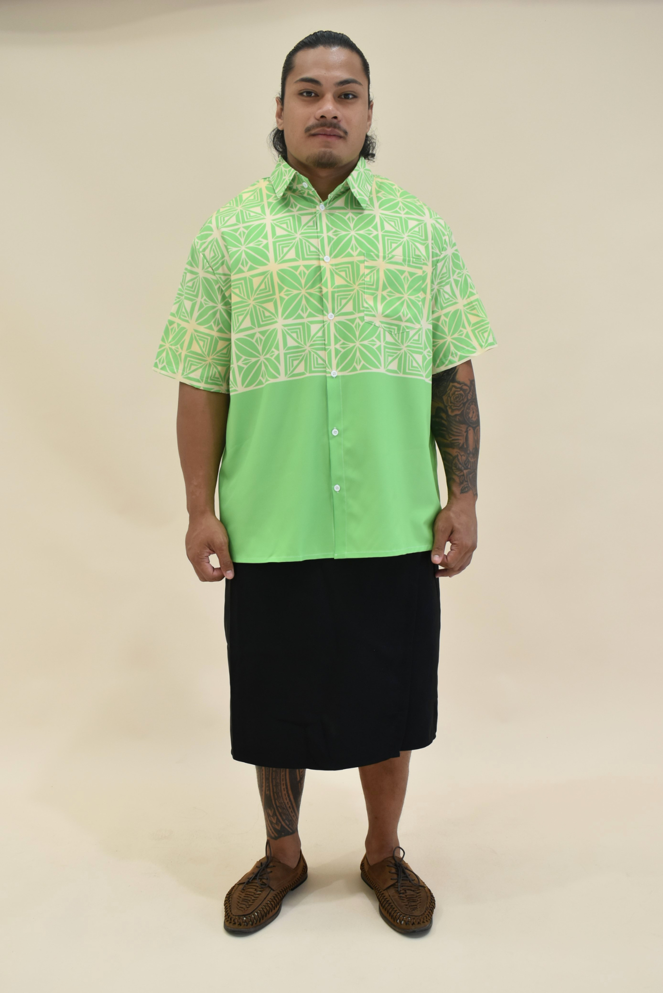 (PRE-ORDER) COLLARED BUTTON UP SHIRT - GREEN & YELLOW PATTERN