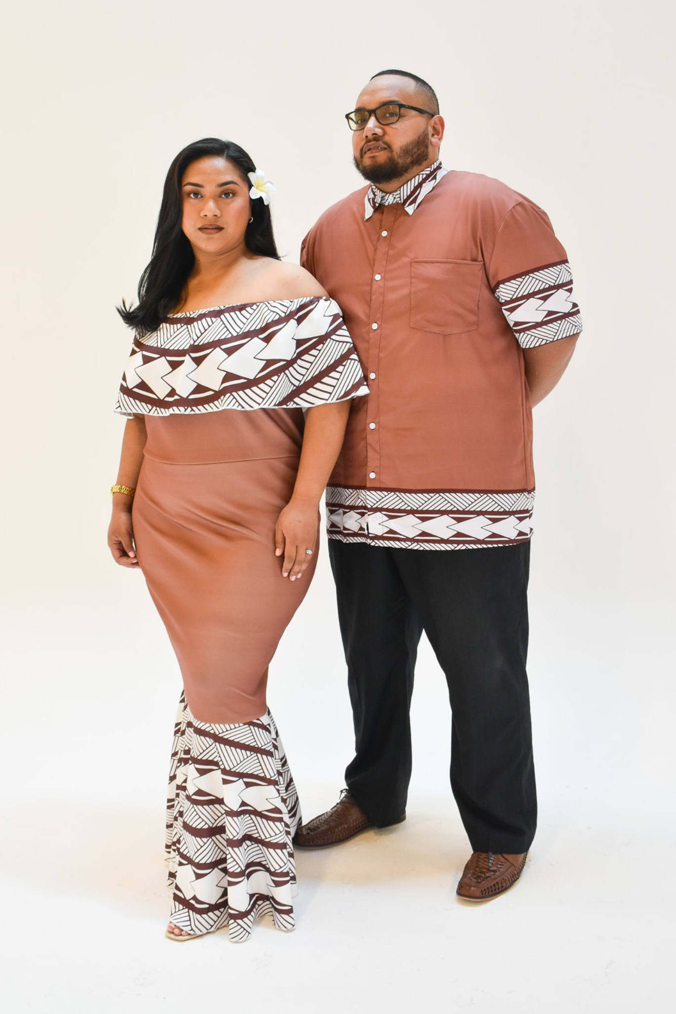 MIA DRESS - OFF SHOULDER FRILL DRESS - BROWN & WHITE