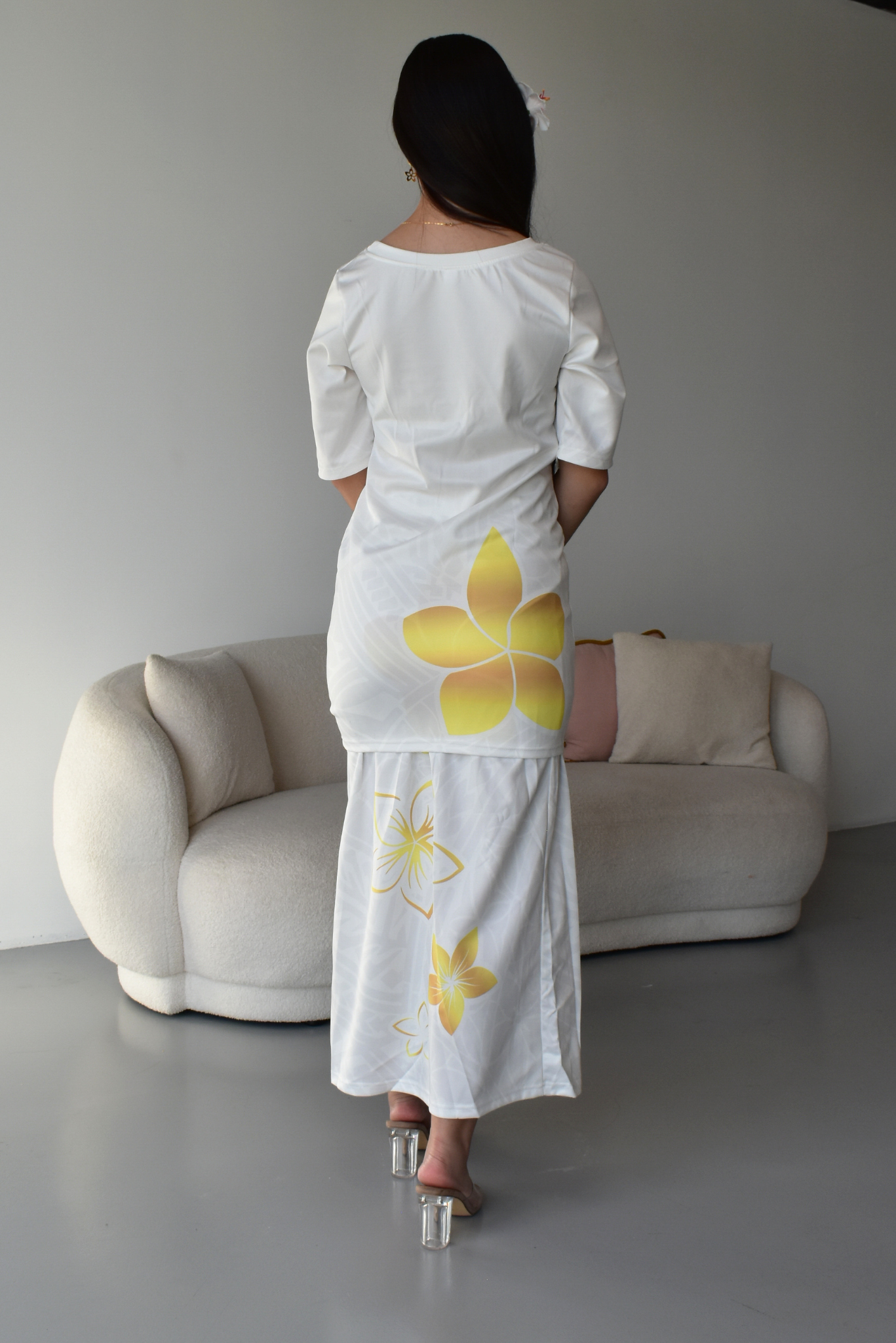 (PRE-ORDER) GOLD TIARE - ROUND NECK PULETASI - TWO PIECE - GOLD & WHITE