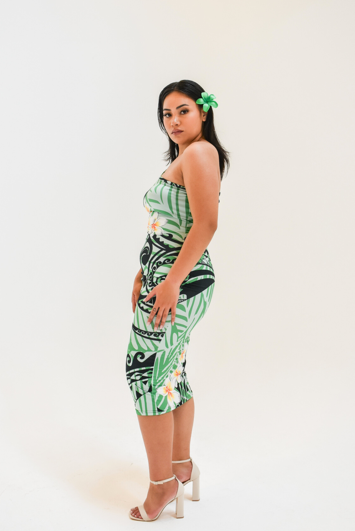 DAVINA DRESS - ONE SLEEVE MIDI LENGTH - GREEN & BLACK
