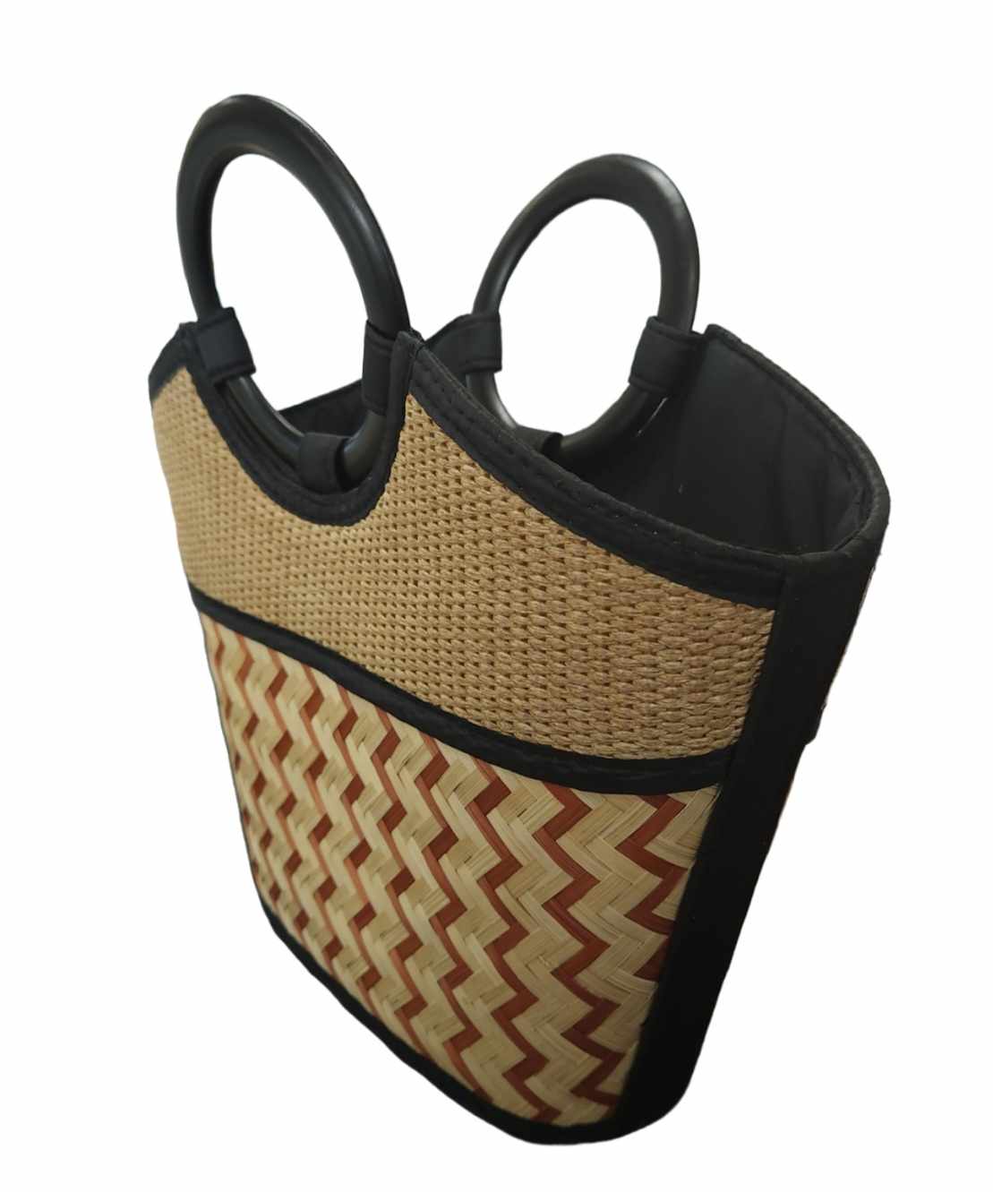 ISLAND INSPIRED WOVEN MAT BAG WITH BLACK INTERIOR -BROWN ZIGZAG