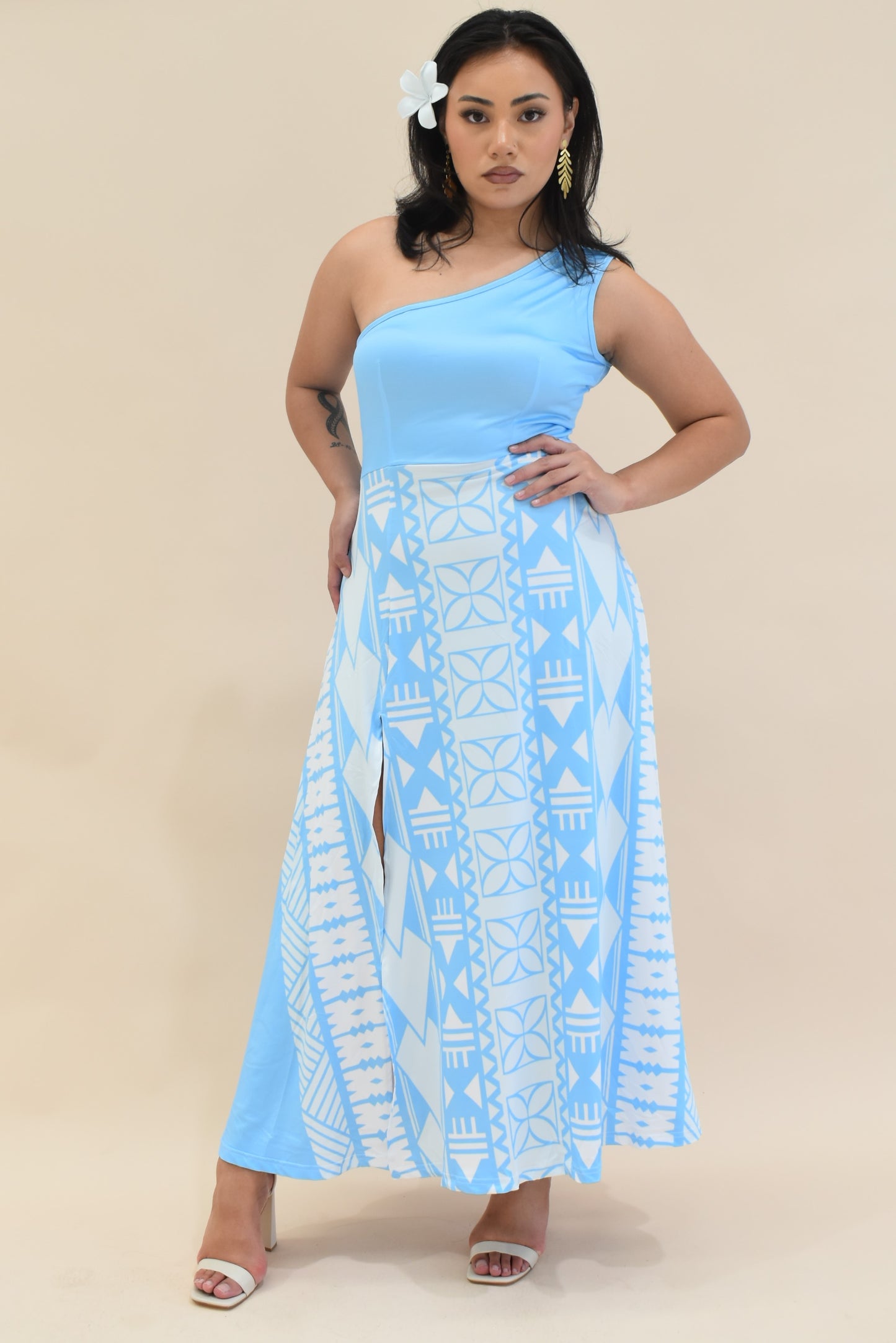 (PRE-ORDER) KANANI ONE SLEEVE MAXI DRESS WITH SPLIT - BLUE & WHITE