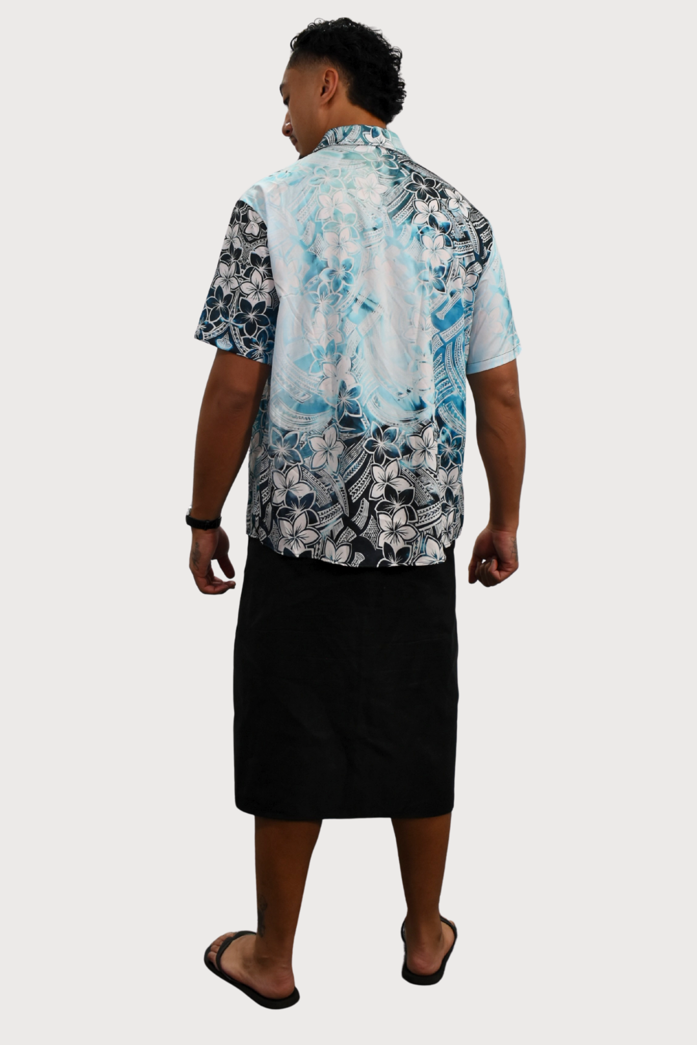 SHIRT - COLLARED BUTTON UP - LIGHT BLUE & WHITE