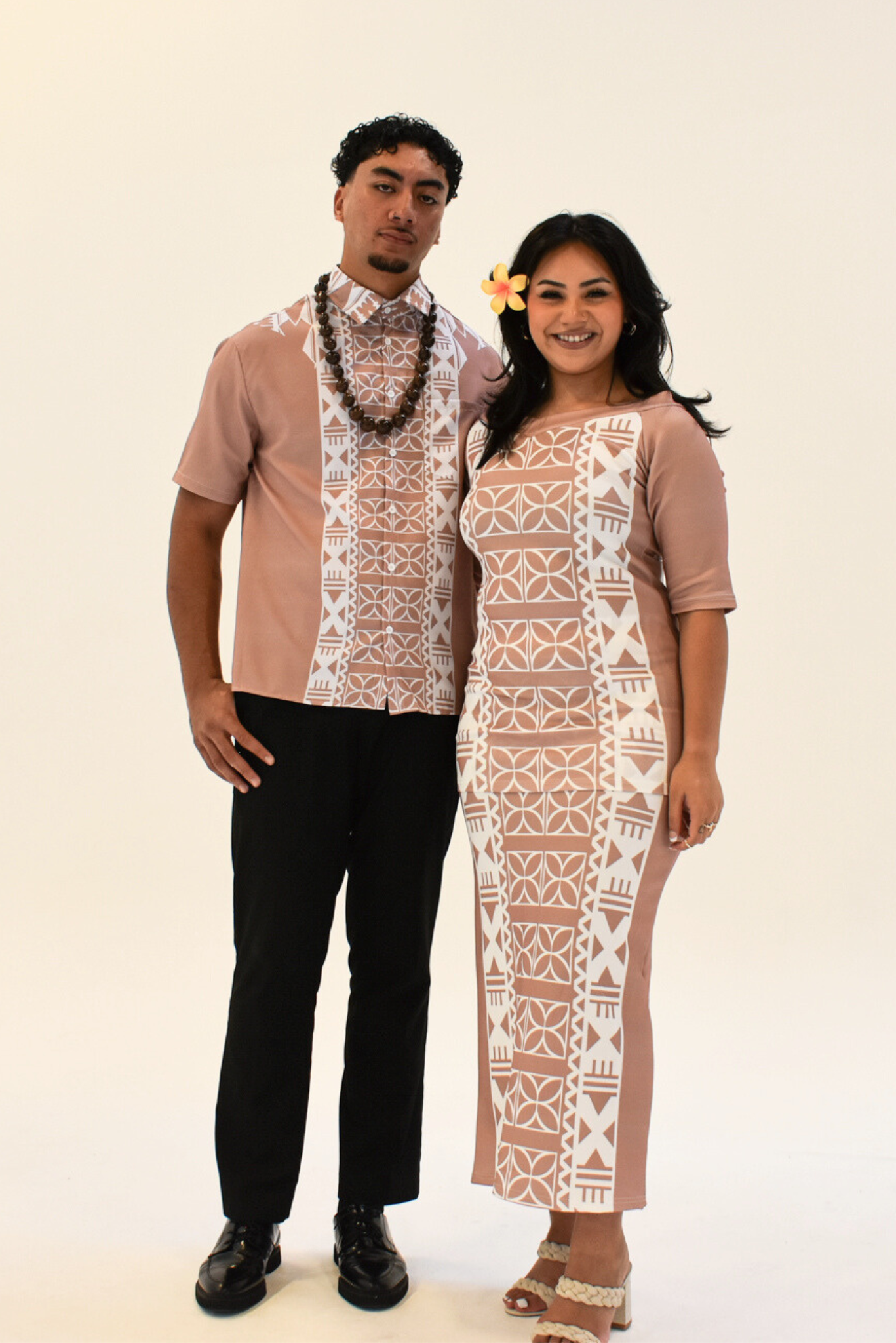 ESEKIA SHIRT - COLLARED BUTTON UP - ROSE BEIGE & WHITE