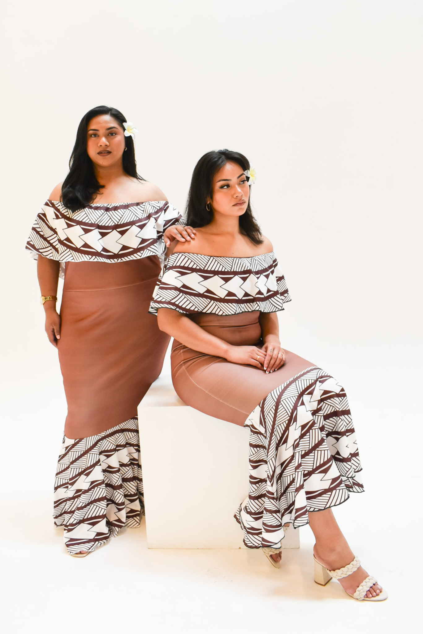 MIA DRESS - OFF SHOULDER FRILL DRESS - BROWN & WHITE