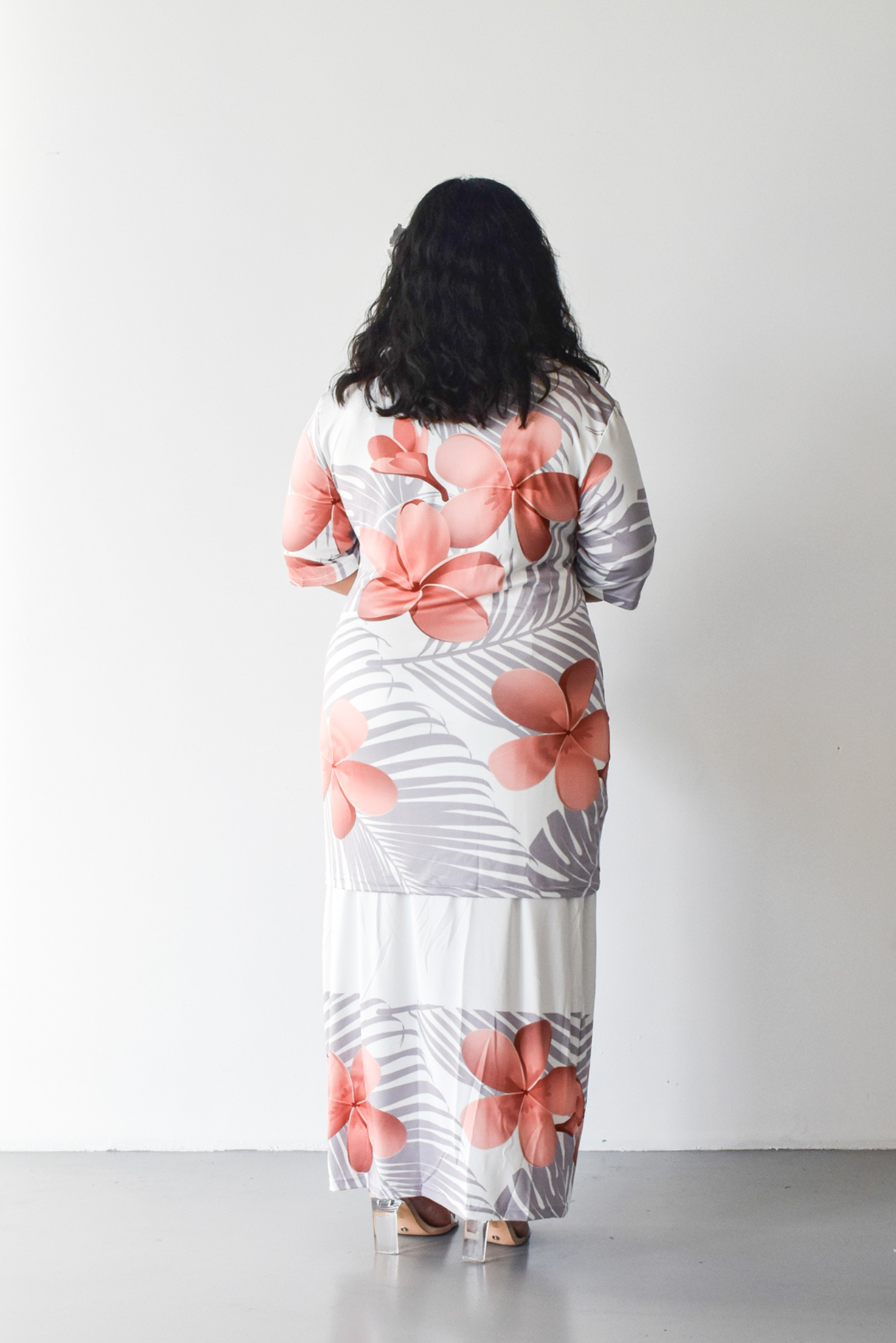 MONAH PULETASI - WHITE & BROWN