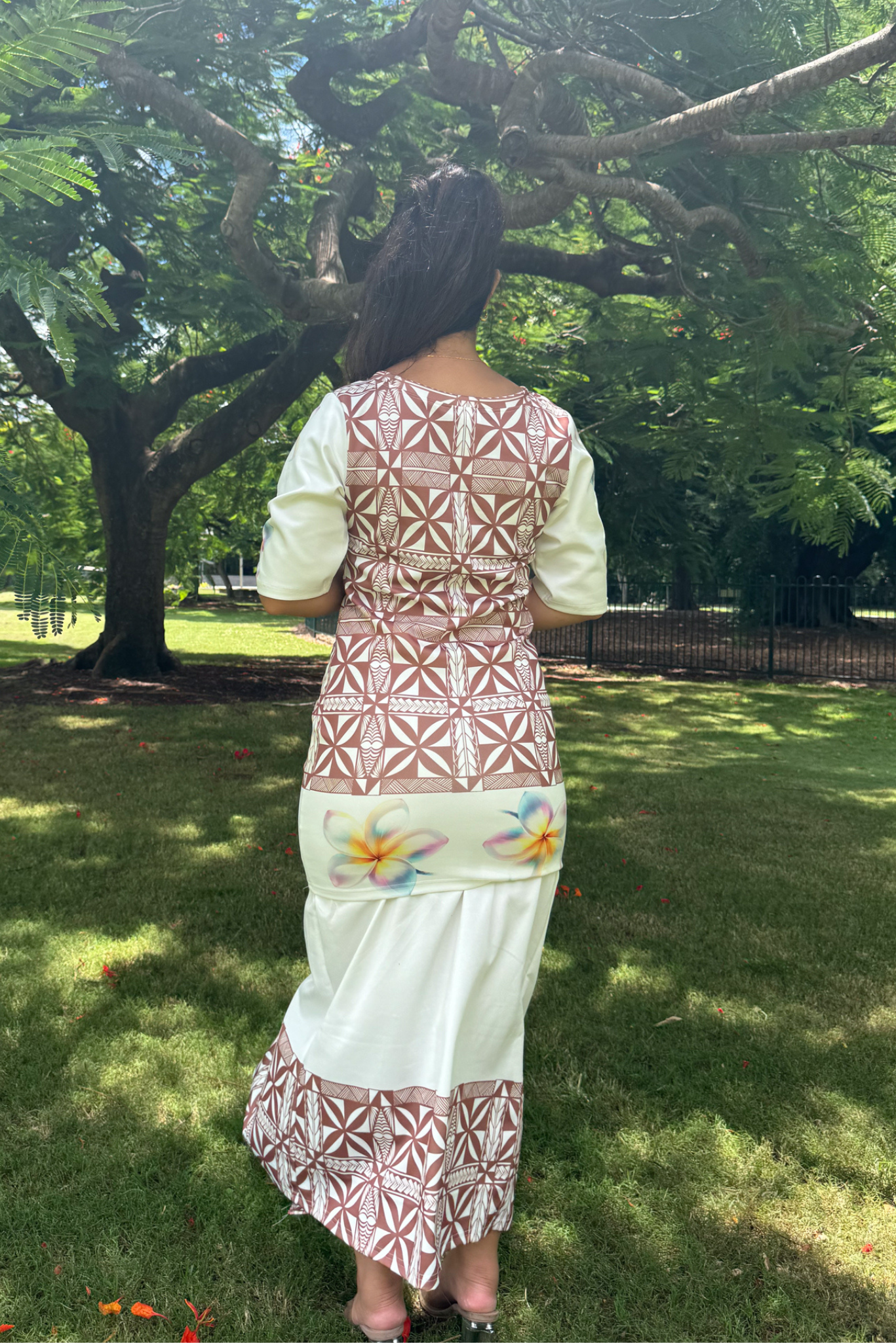 SERENA PULETASI - BROWN & WHITE