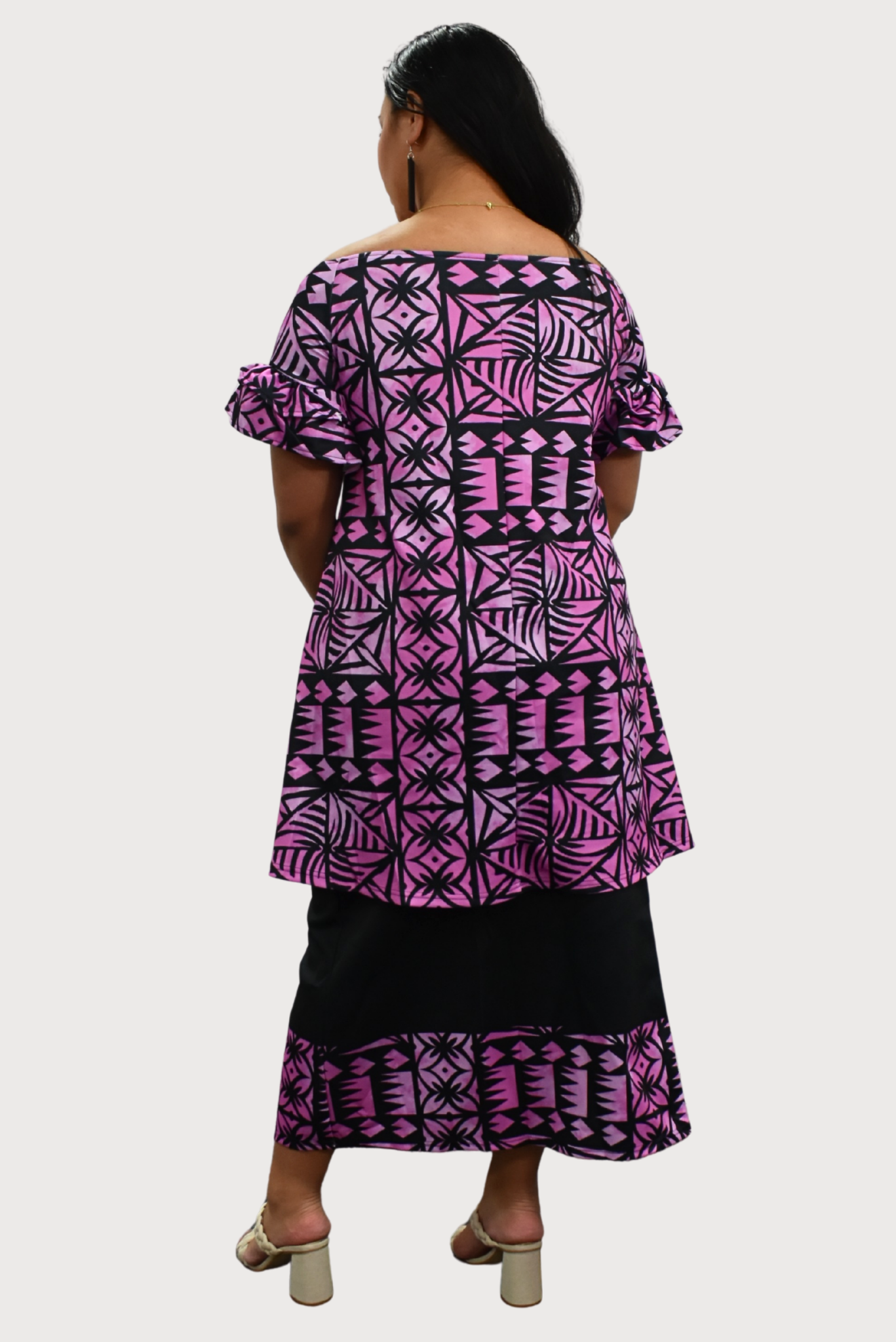 PULETASI - FLOWY FRILL SLEEVE TOP PULETASI - PURPLE & BLACK