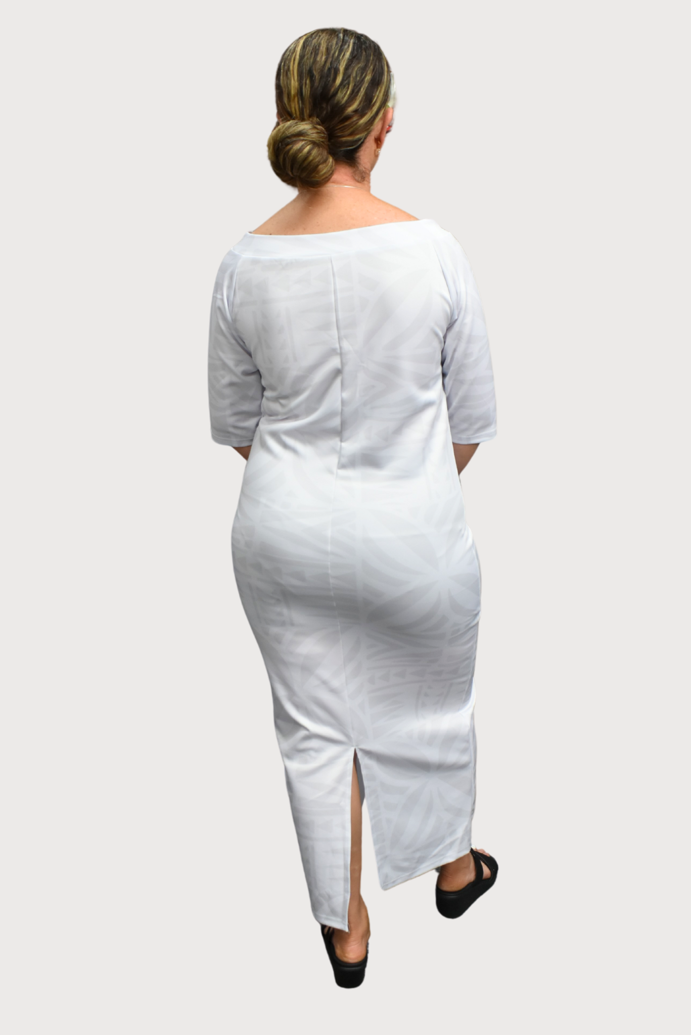 Meeesina Dress - White V-Neck Maxi Dress
